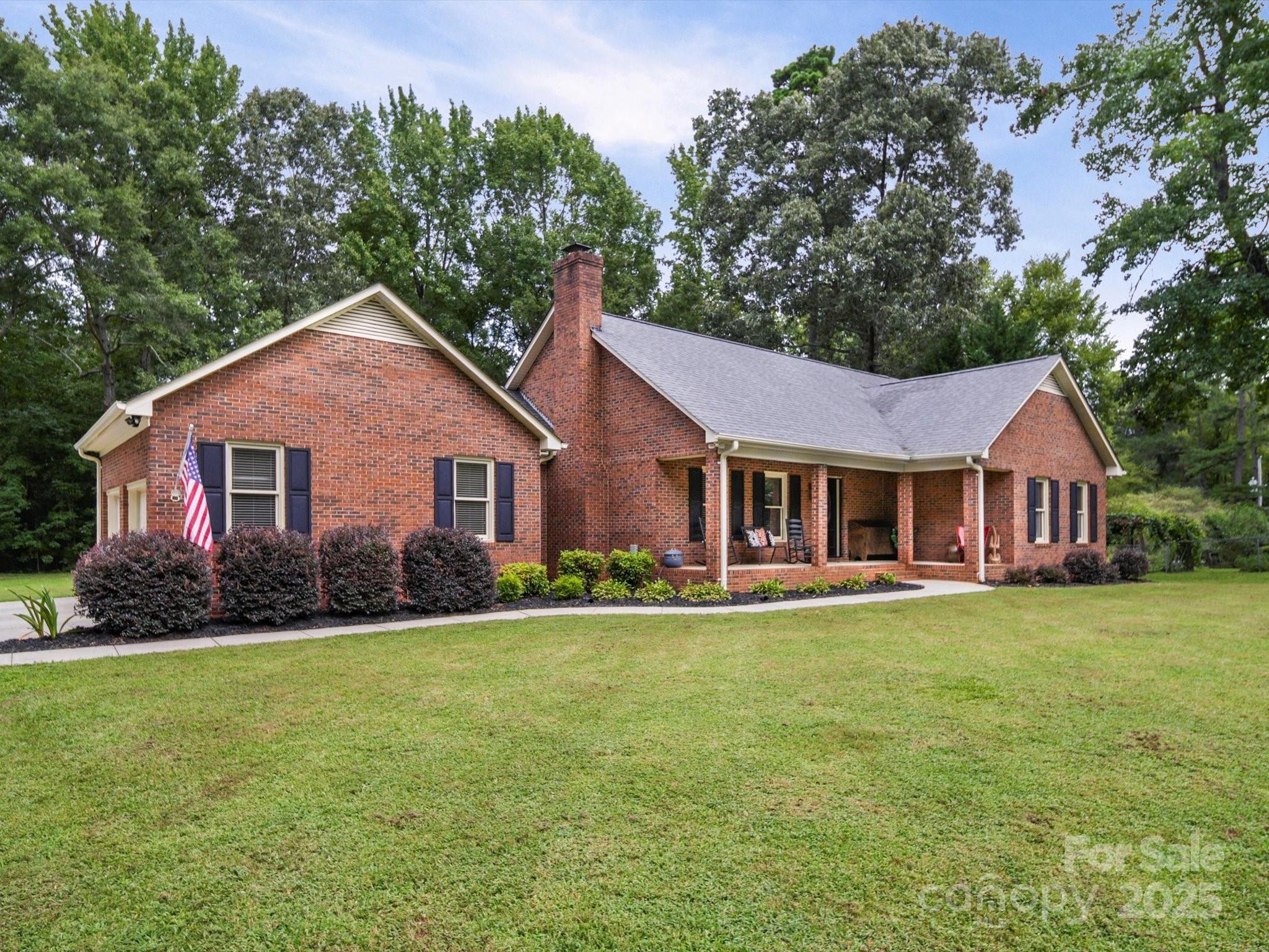 102 Jeffrey Circle