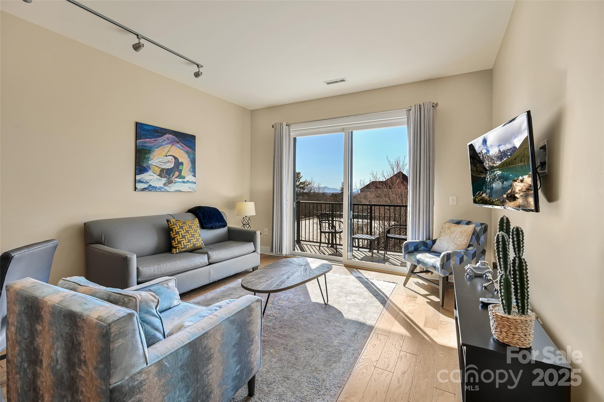 45 Asheland Avenue 402