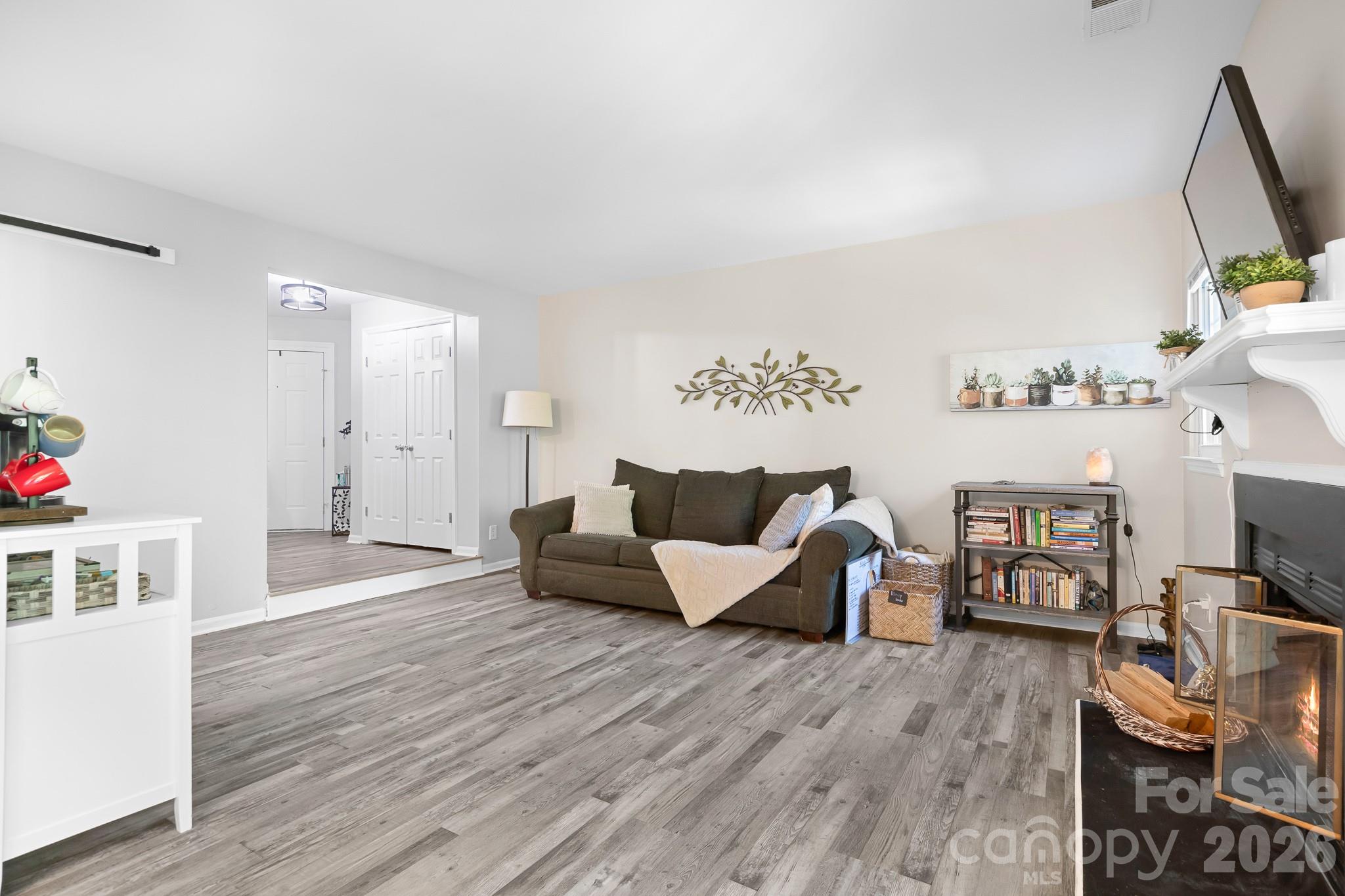 19843 Henderson Road K