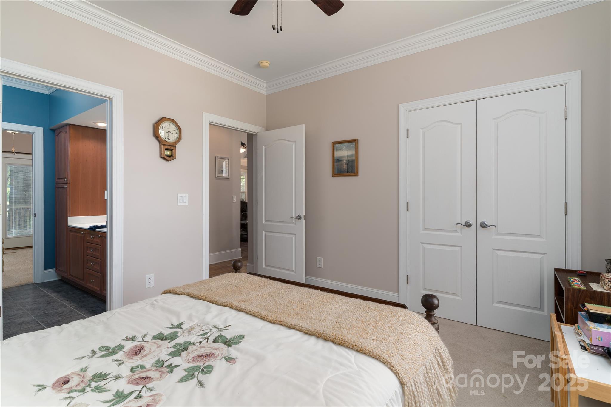 Point Largo - Residential