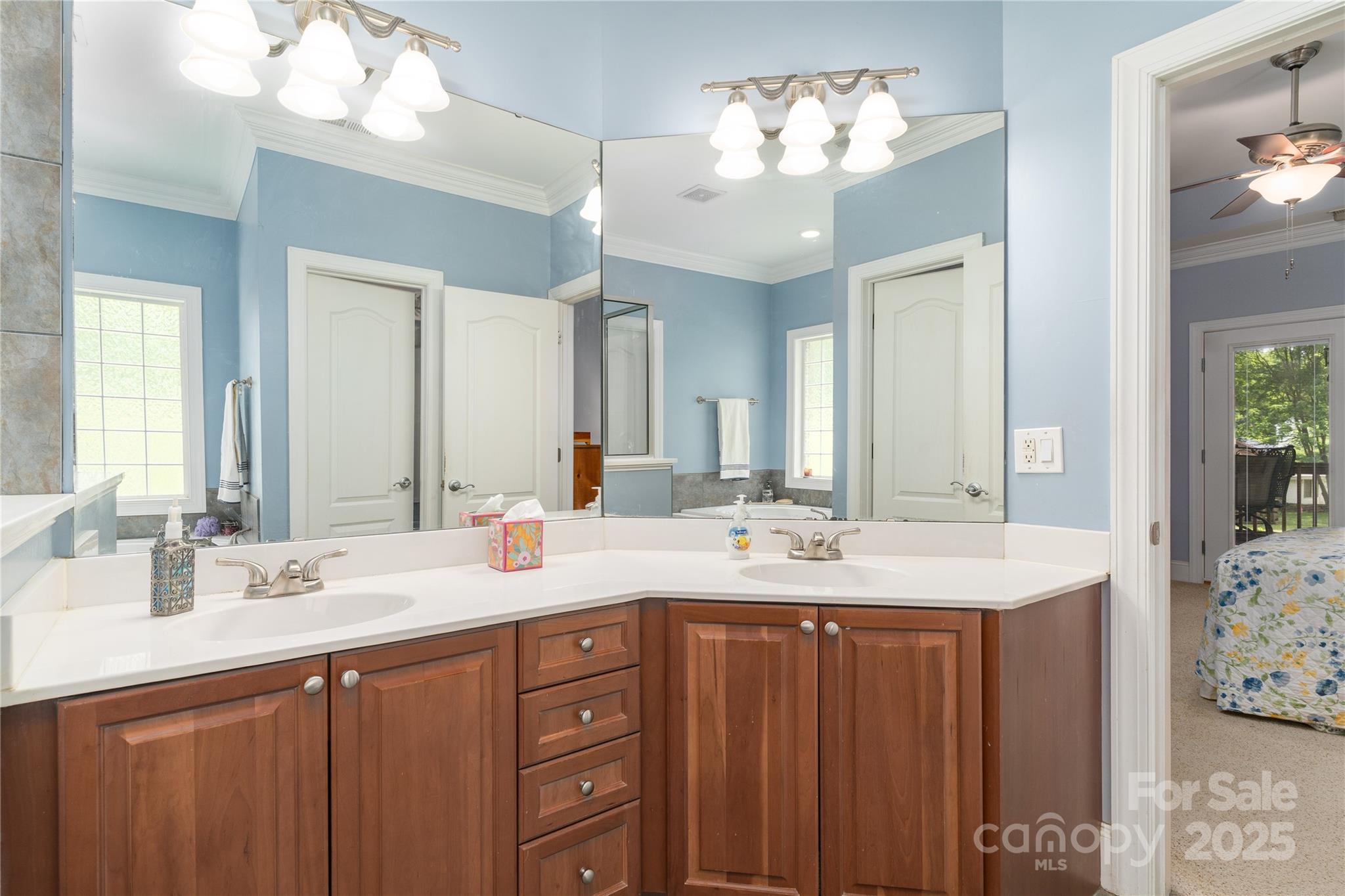 Point Largo - Residential