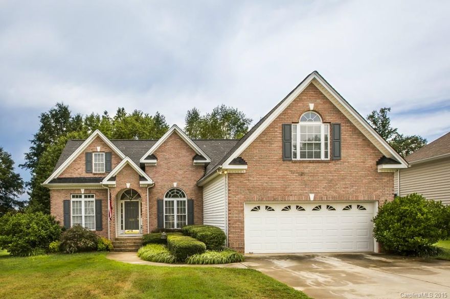 Lovely home in charming Reflection Park community. Move in ready. Split bedroom floor plan. Luxurious master suite with large walk in closet, extra long vanity, whirlpool tub, and separate shower. Tons of heavy custom moldings throughout, high ceilings, hardwood floors, ceramic tile. Flexible bonus room could be exercise, media, playroom or office. MUST SEE HUGE WALKIN ATTIC - possible future space. Washer/Dryer included. Flat, level yard. Excellent builder.