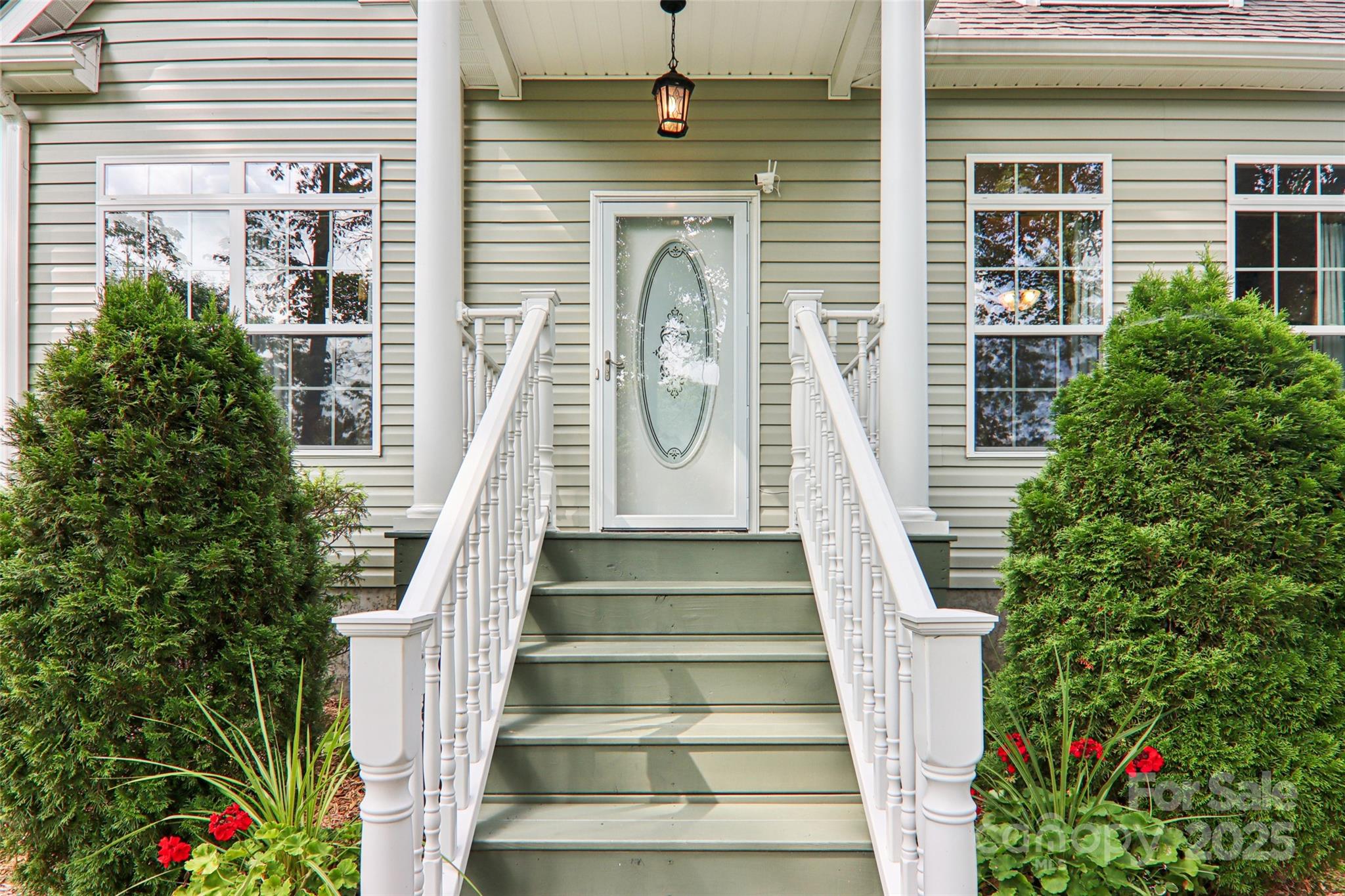 387 Goodview Drive