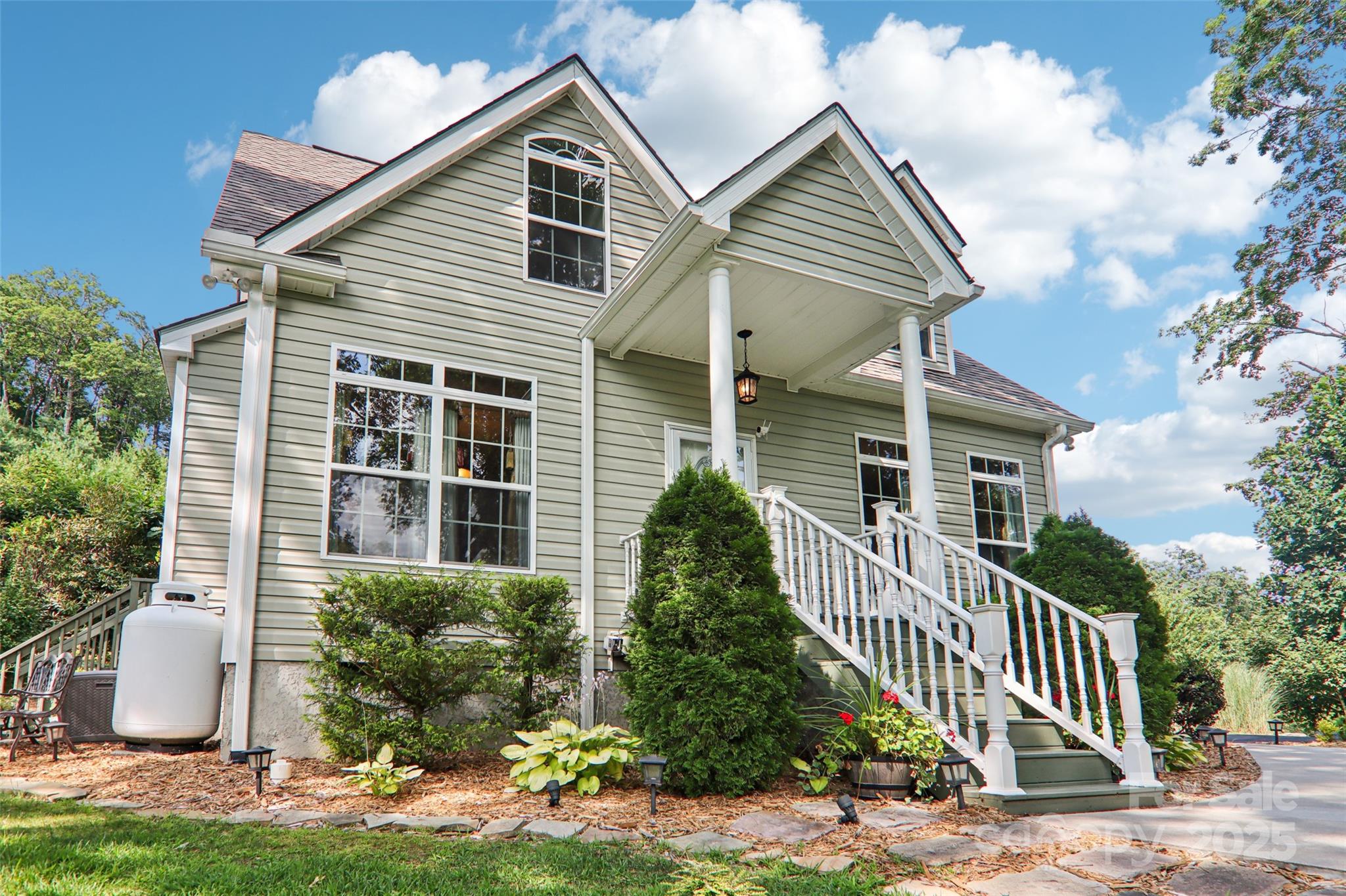 387 Goodview Drive