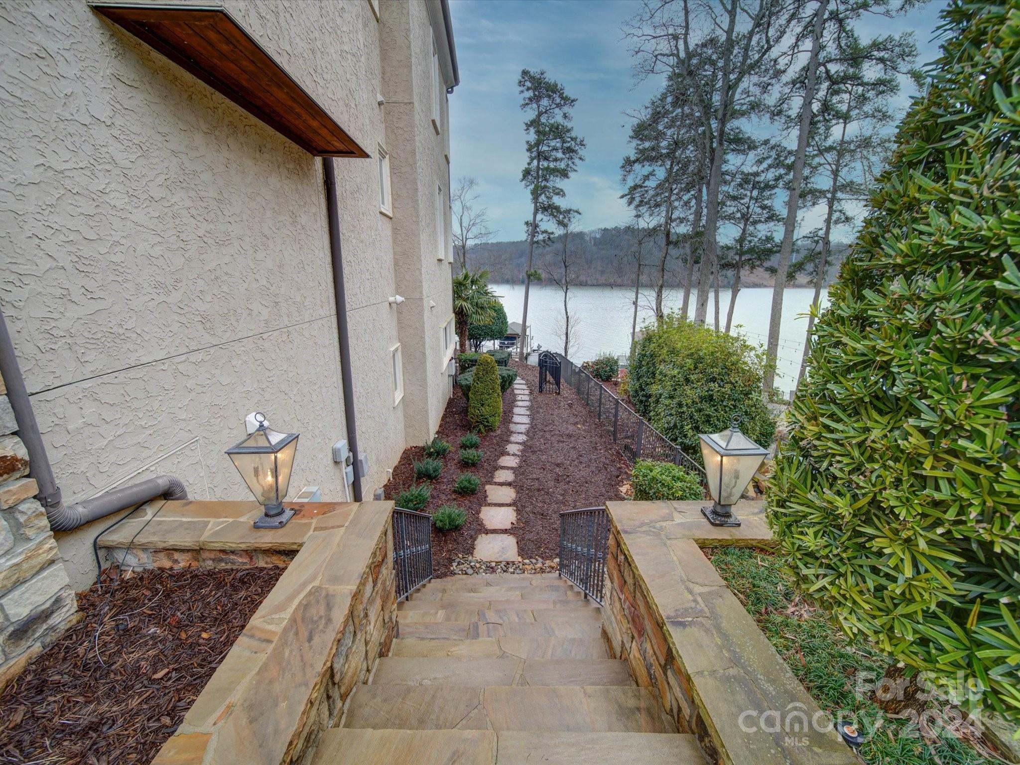 Reflection Pointe - Residential