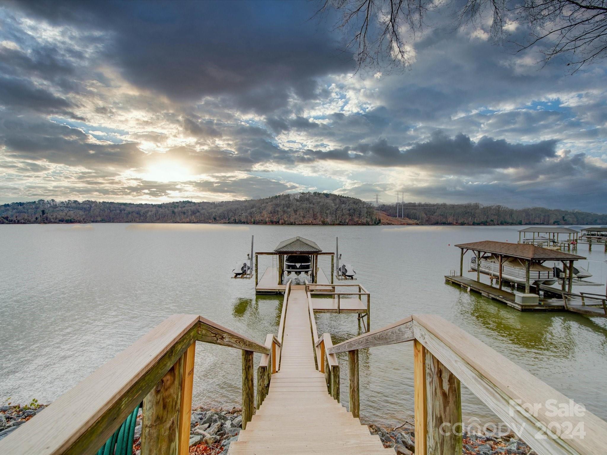 Reflection Pointe - Residential