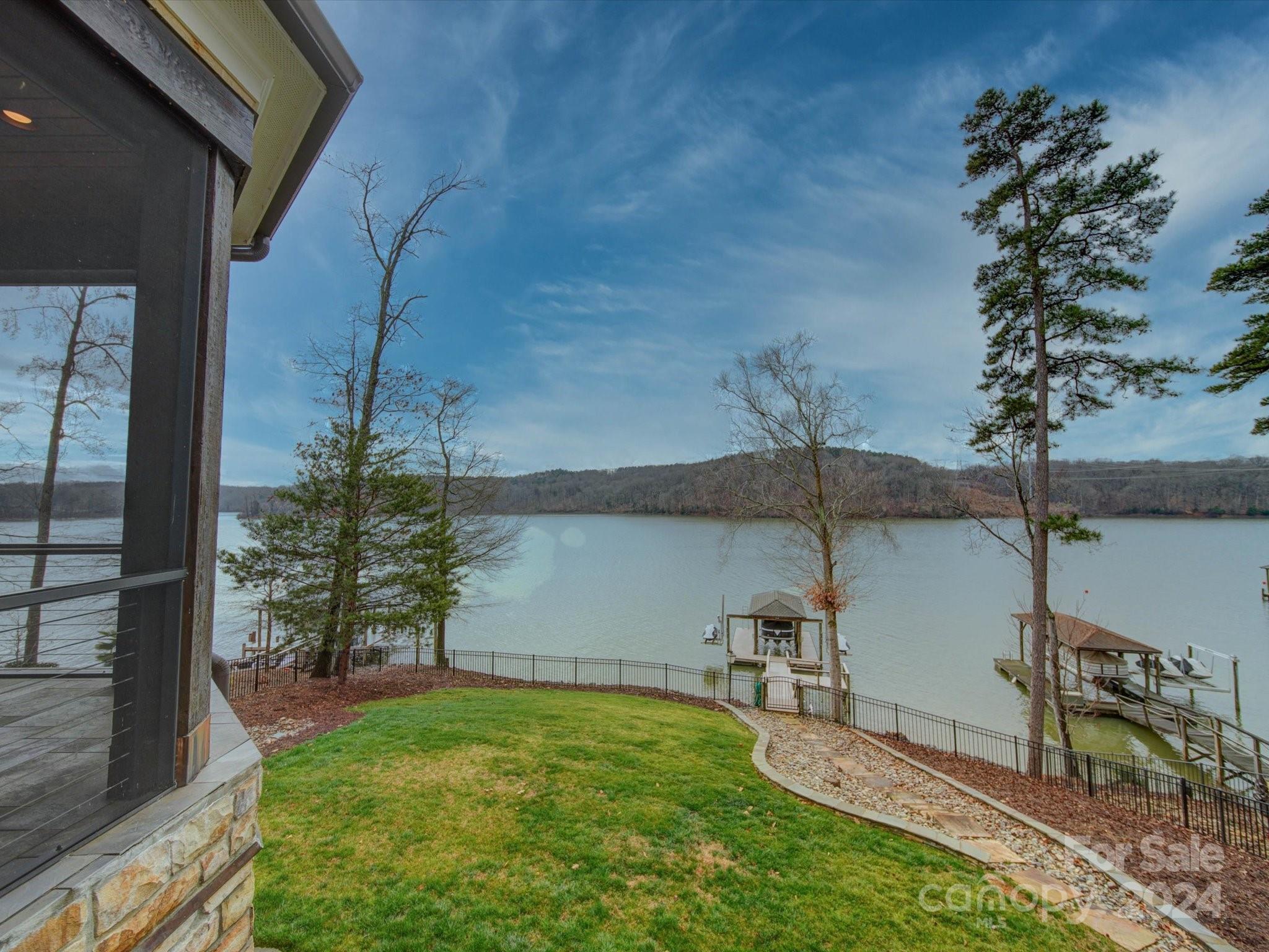 Reflection Pointe - Residential