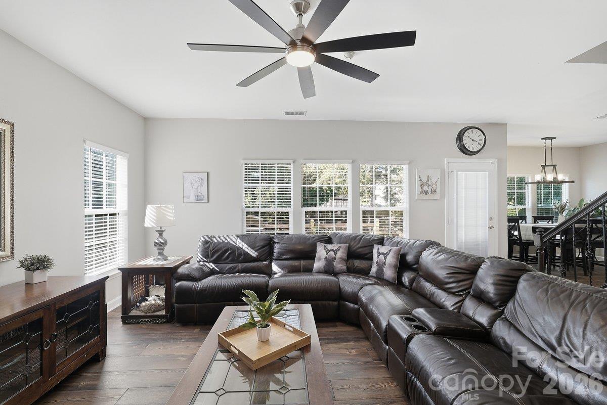 1008 Grayscroft Drive