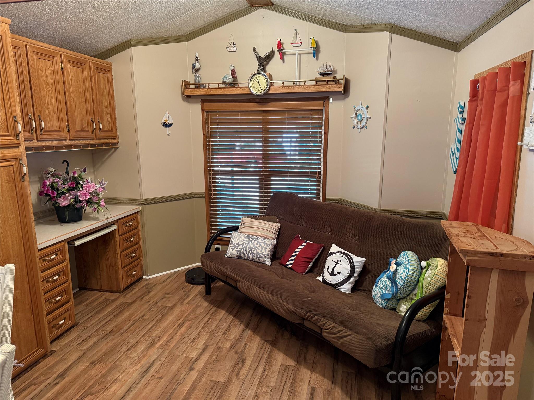 Twin Harbor - Residential