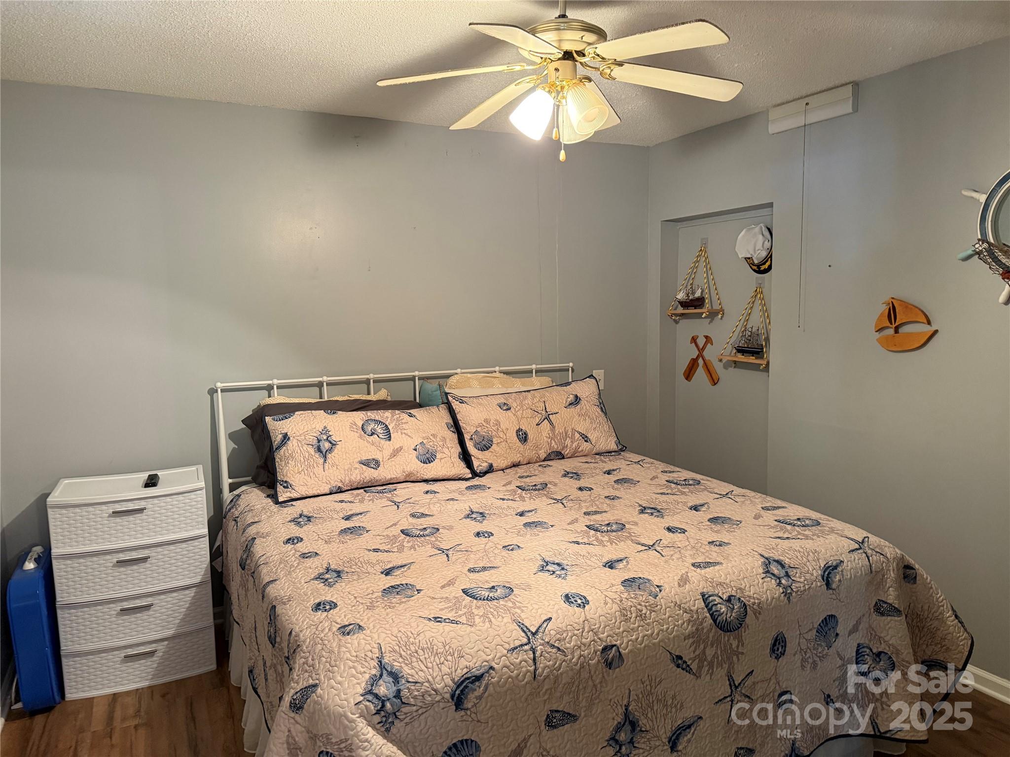 Twin Harbor - Residential