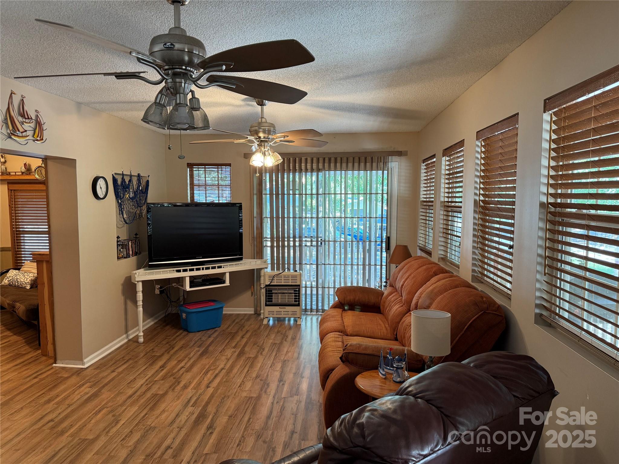 Twin Harbor - Residential