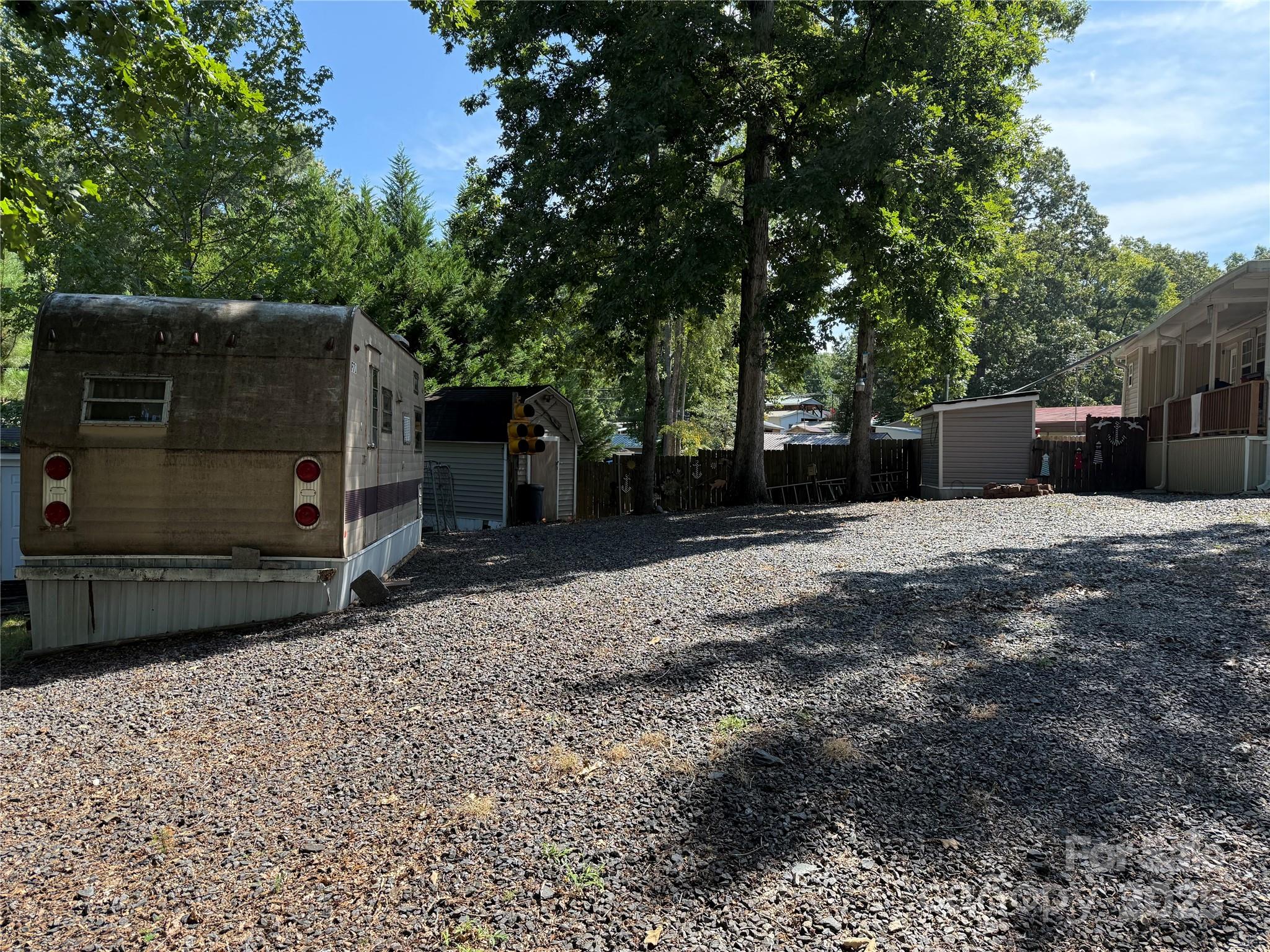 108/110 Cherokee Trail F70/71