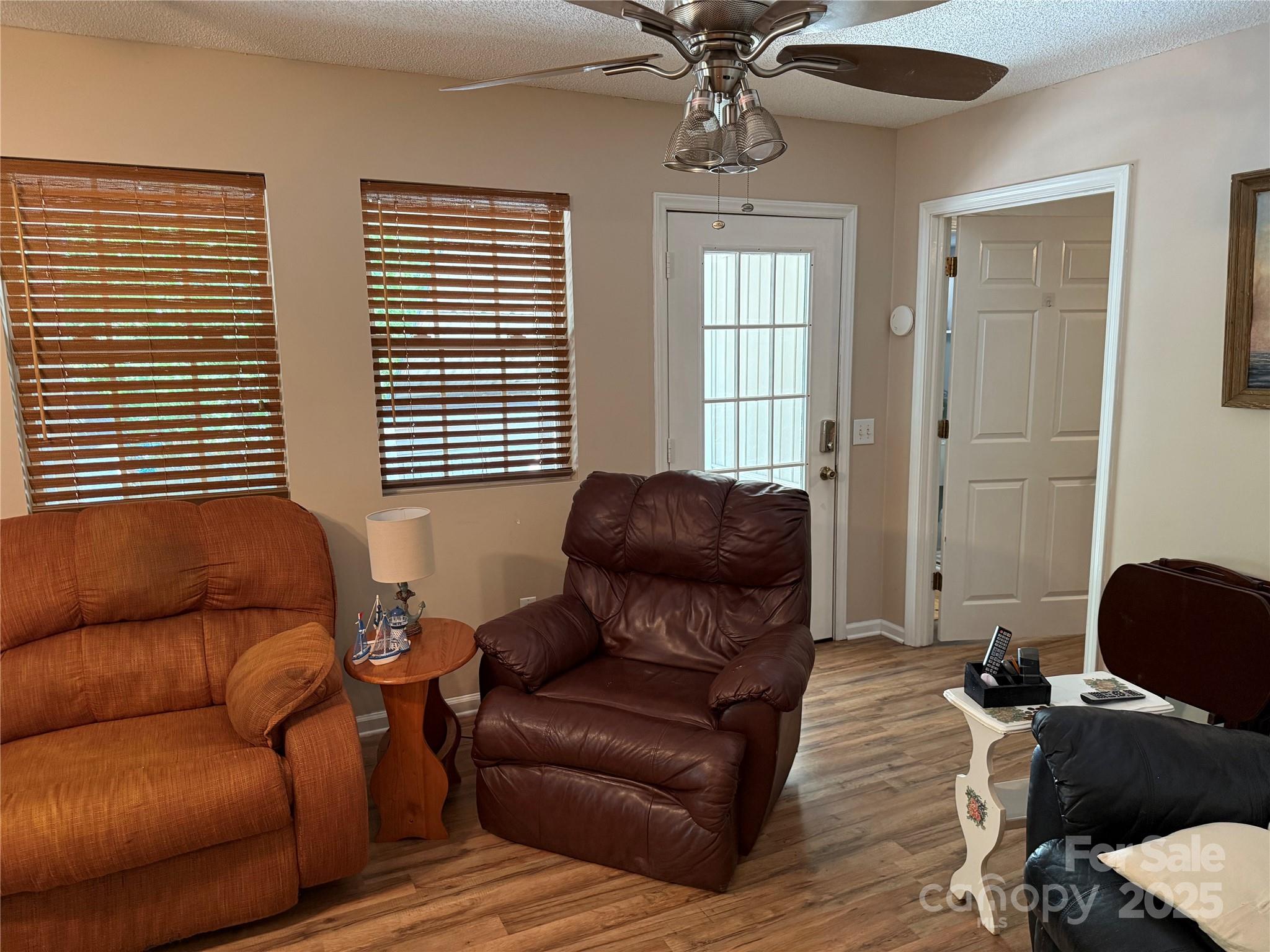 Twin Harbor - Residential