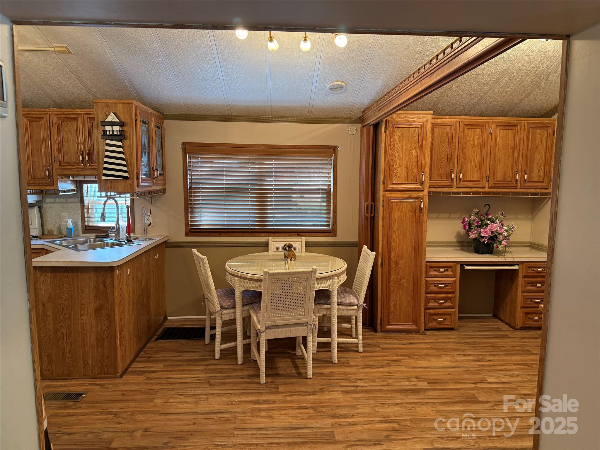 Twin Harbor - Residential