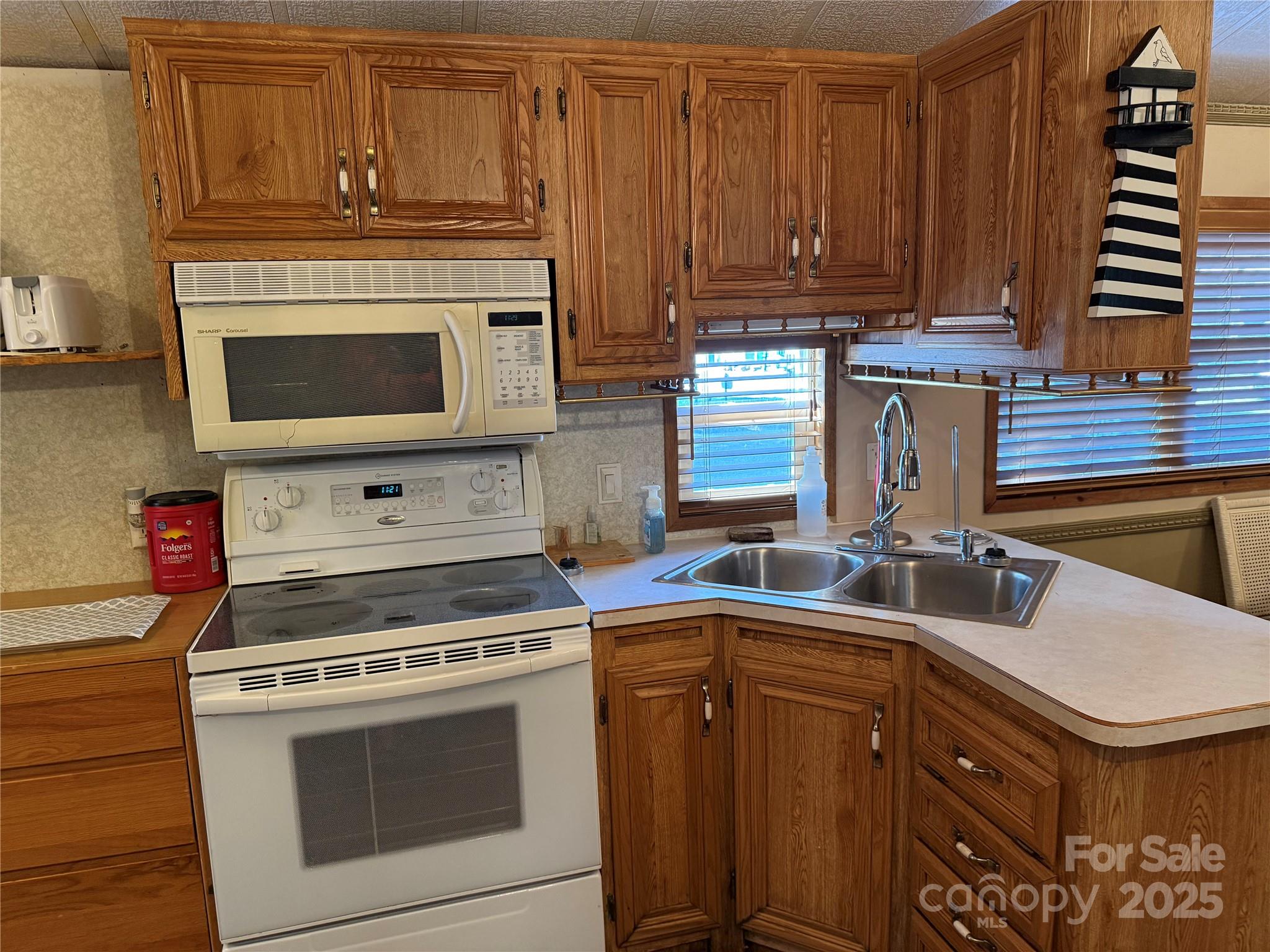 Twin Harbor - Residential