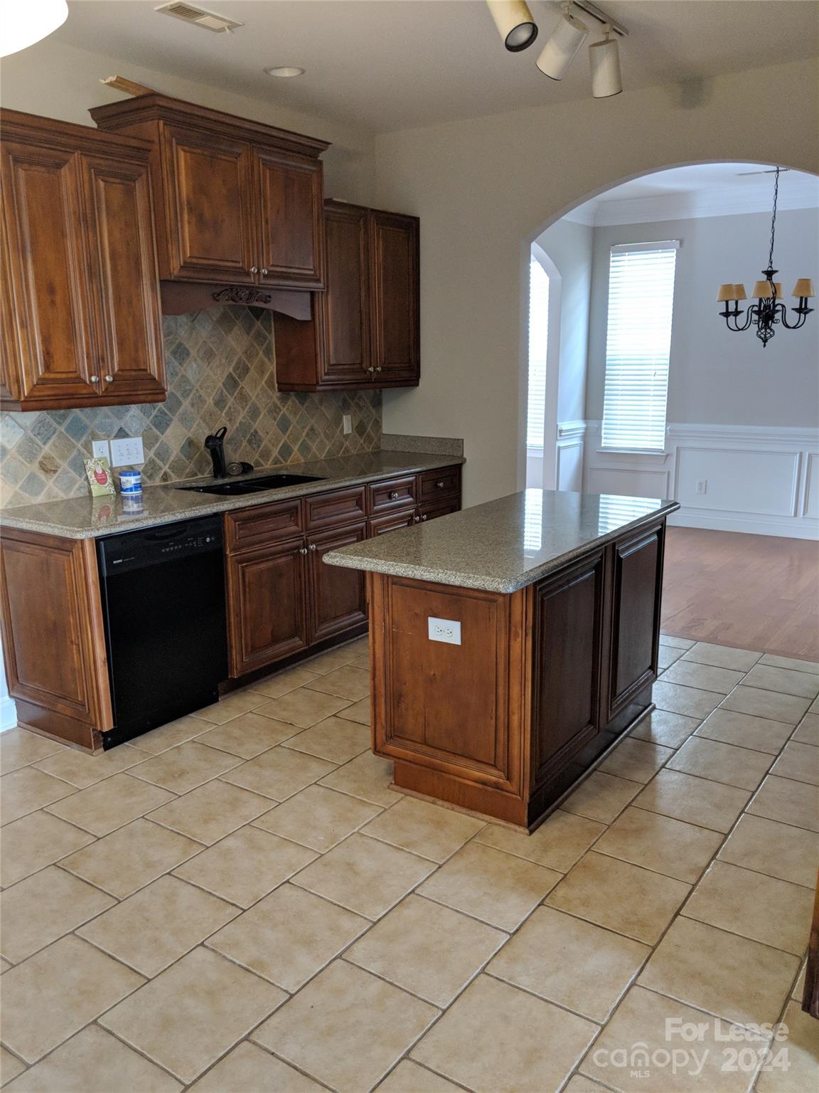 The Oaks At Mcilwaine - Residential Lease