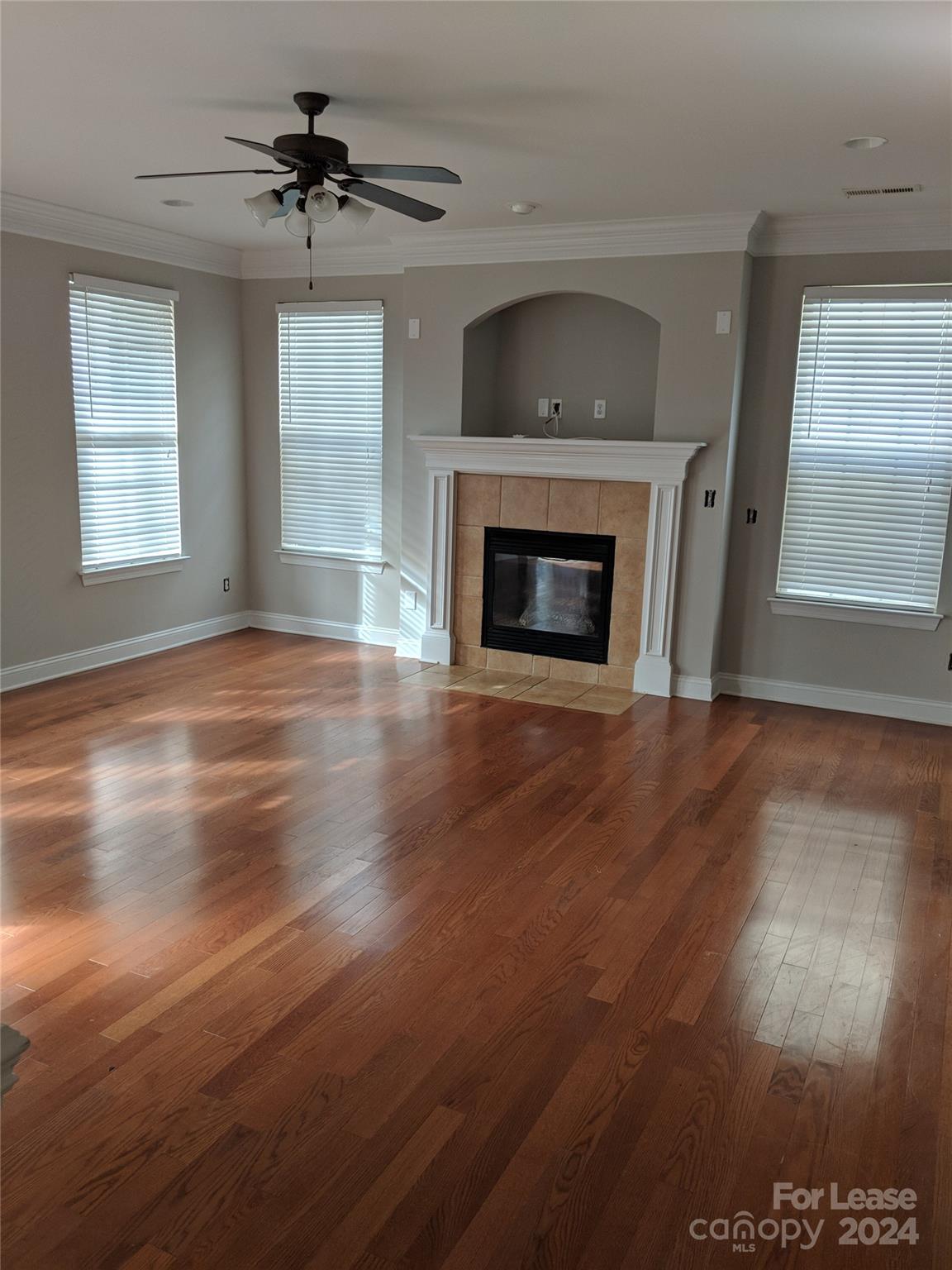 The Oaks At Mcilwaine - Residential Lease