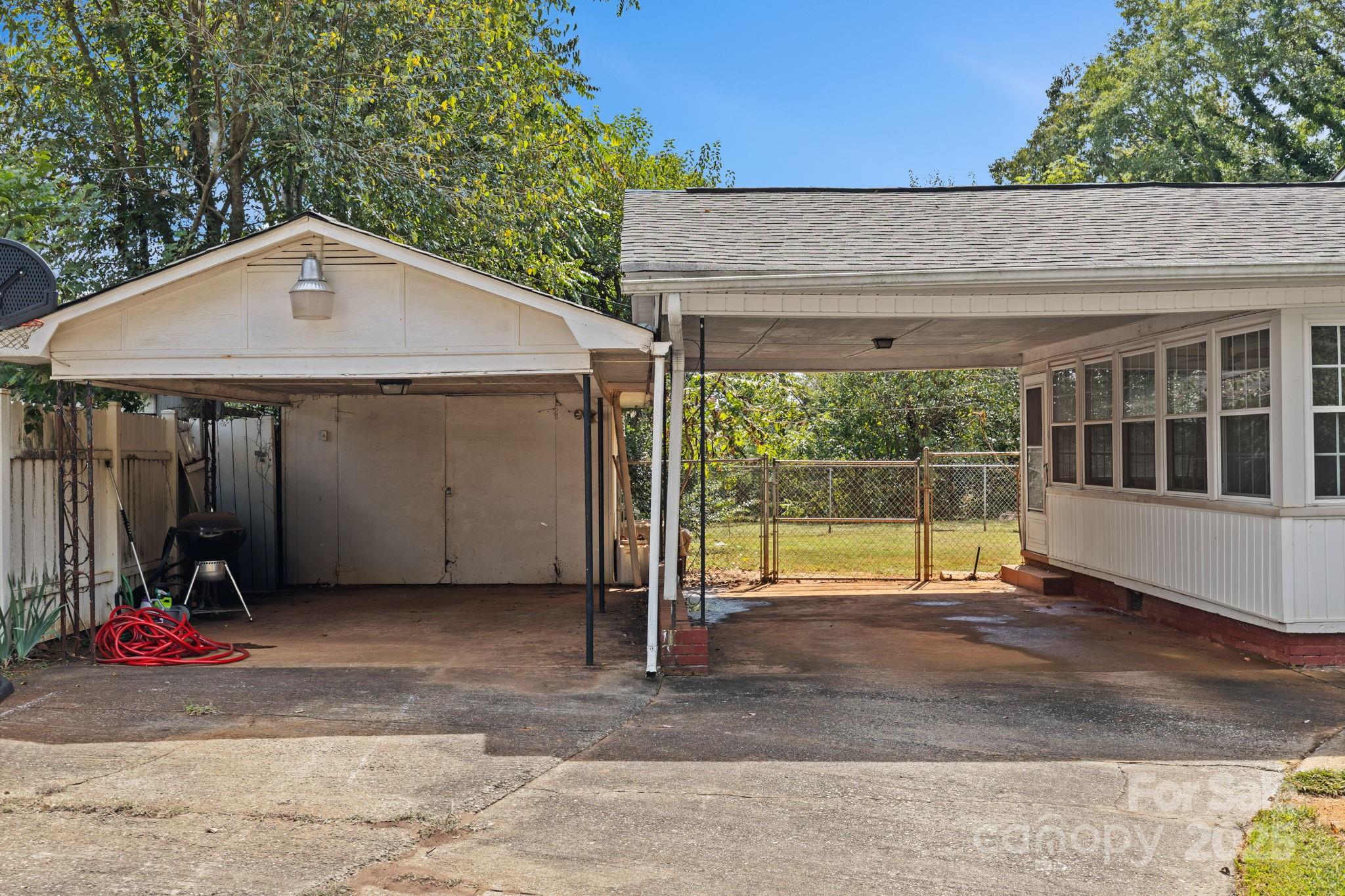 187 Oakridge Drive