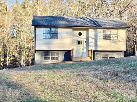 78 St. Charles Court Taylorsville NC 28681