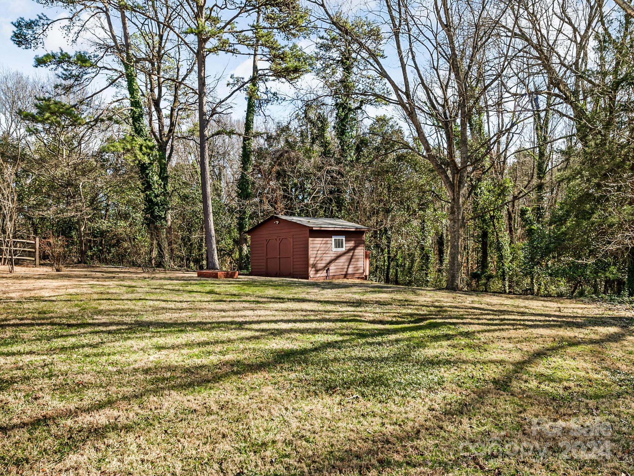 Greenbriar Woods - Residential