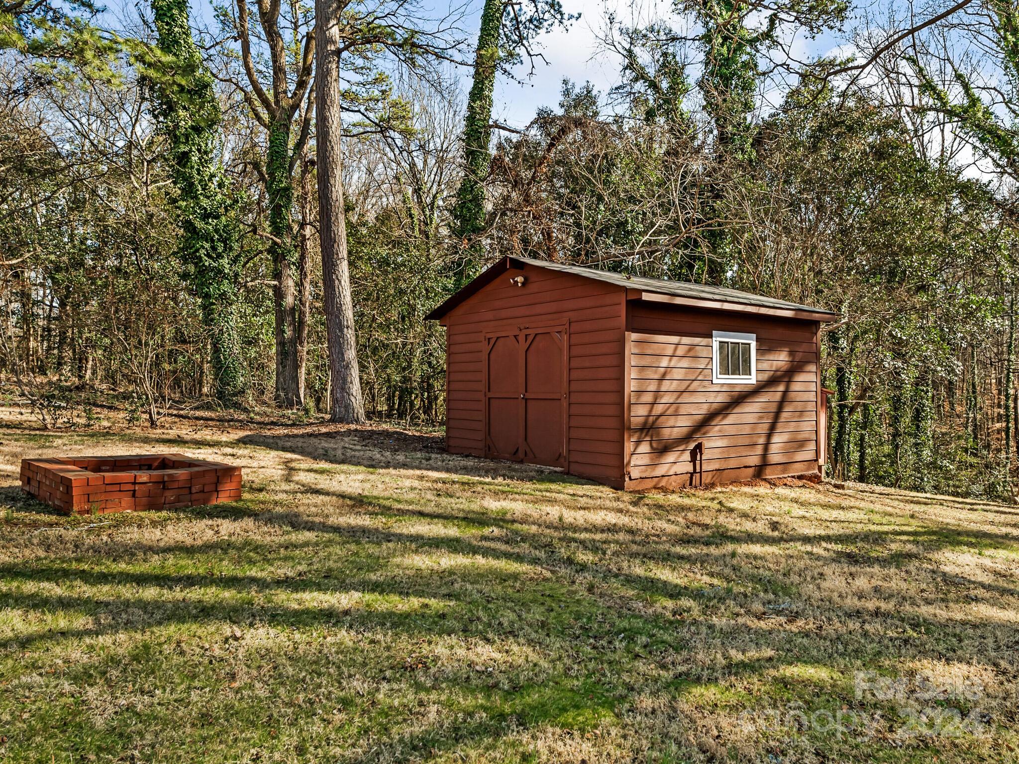 Greenbriar Woods - Residential