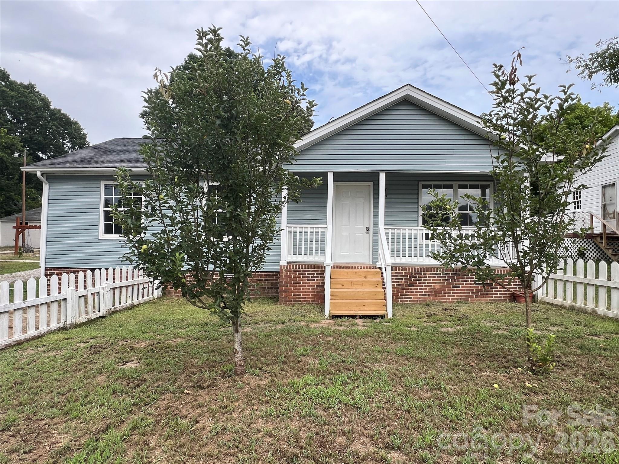 Photo 1 of 35 — 2200 Brookside Avenue, Kannapolis, NC 28081