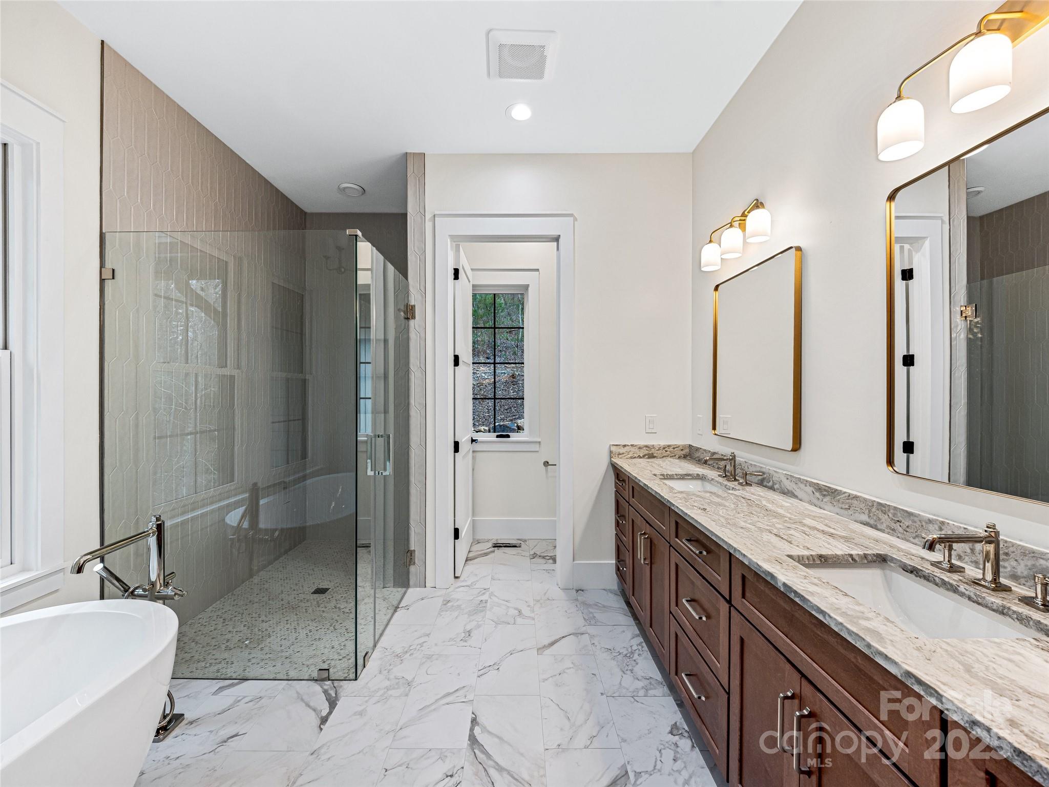 Poplar Ridge - Residential