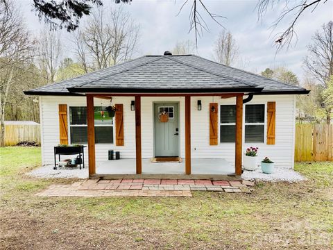 126 Laura Road Mooresville NC 28117