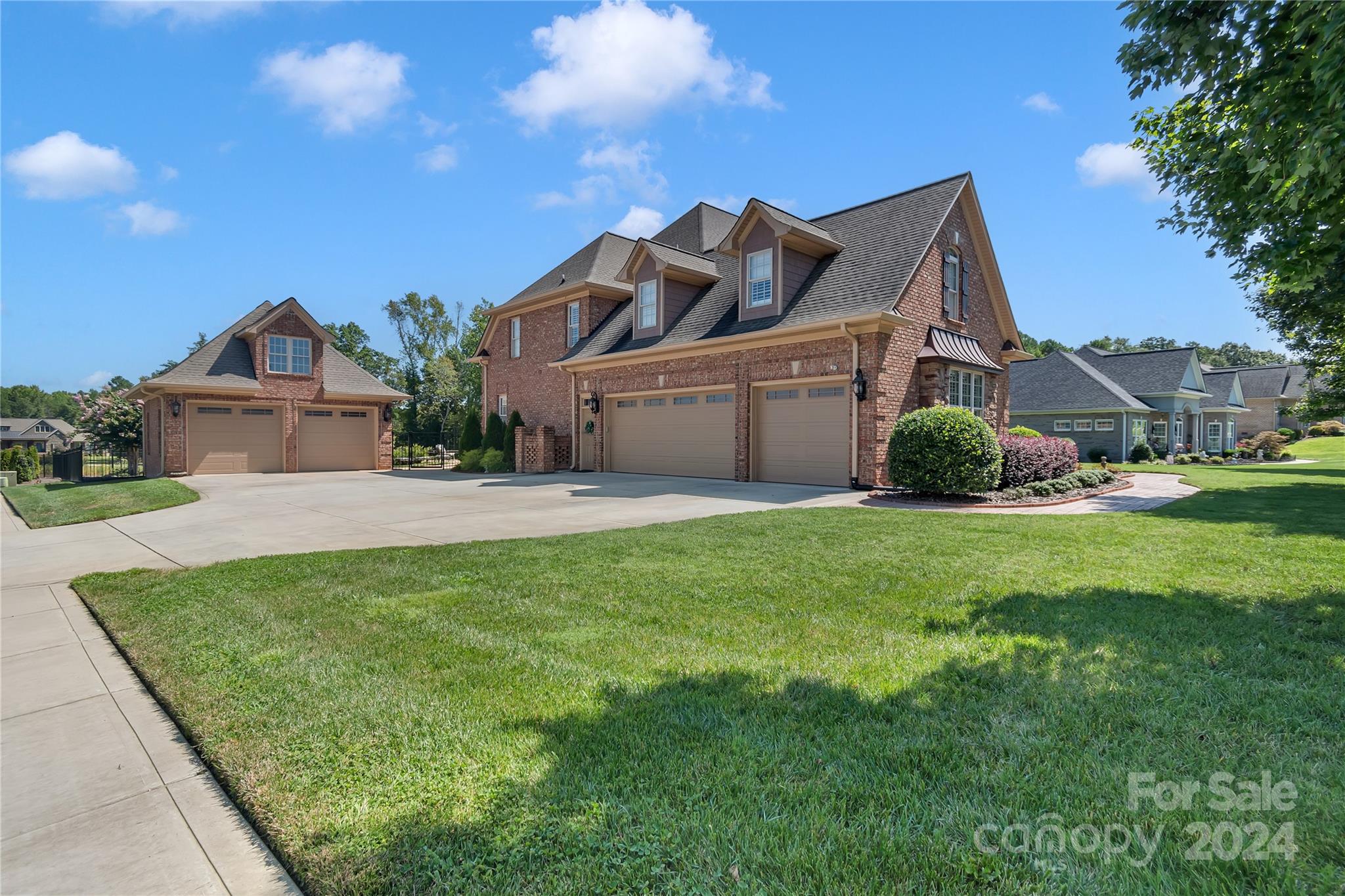 312 Wintergreen Court