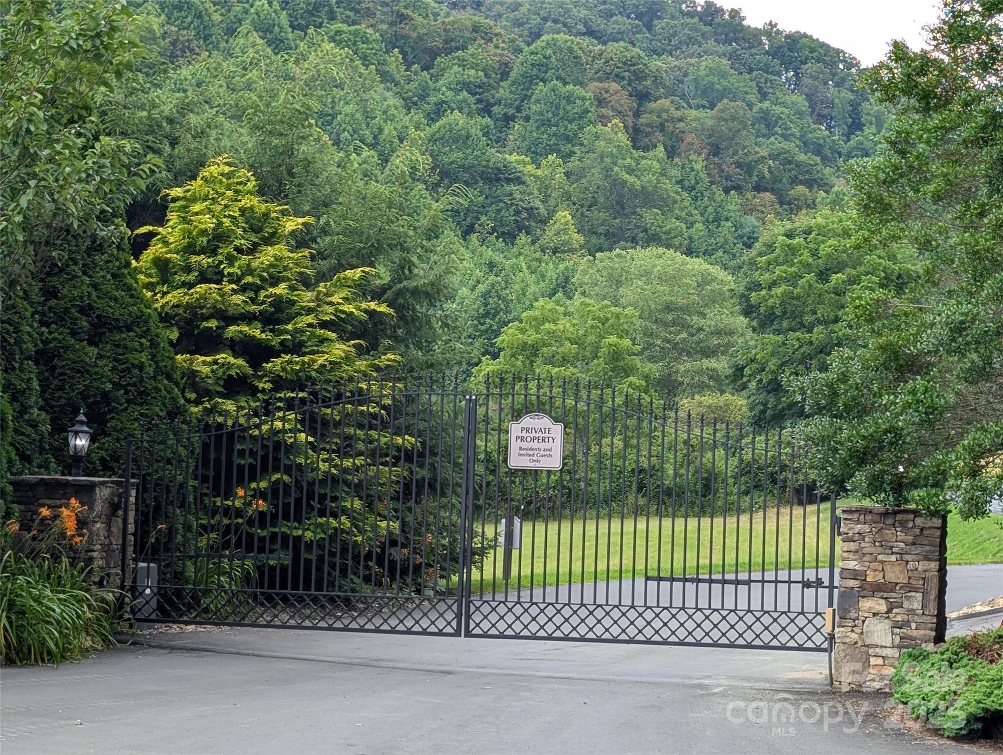 Mountain Park - Land