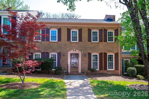 4248 Woodglen Lane Charlotte NC 28226