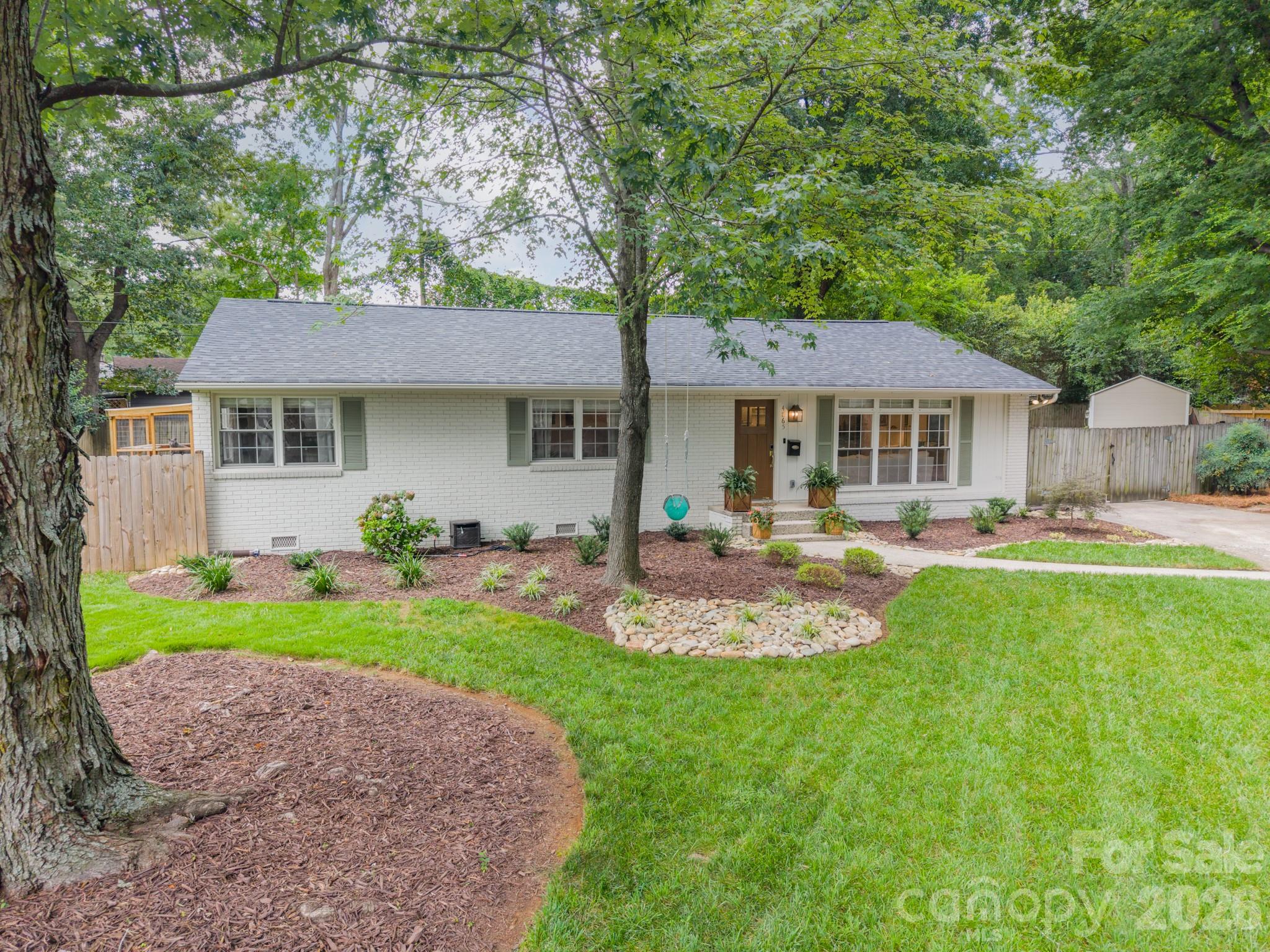 4865 Oglethorpe Place