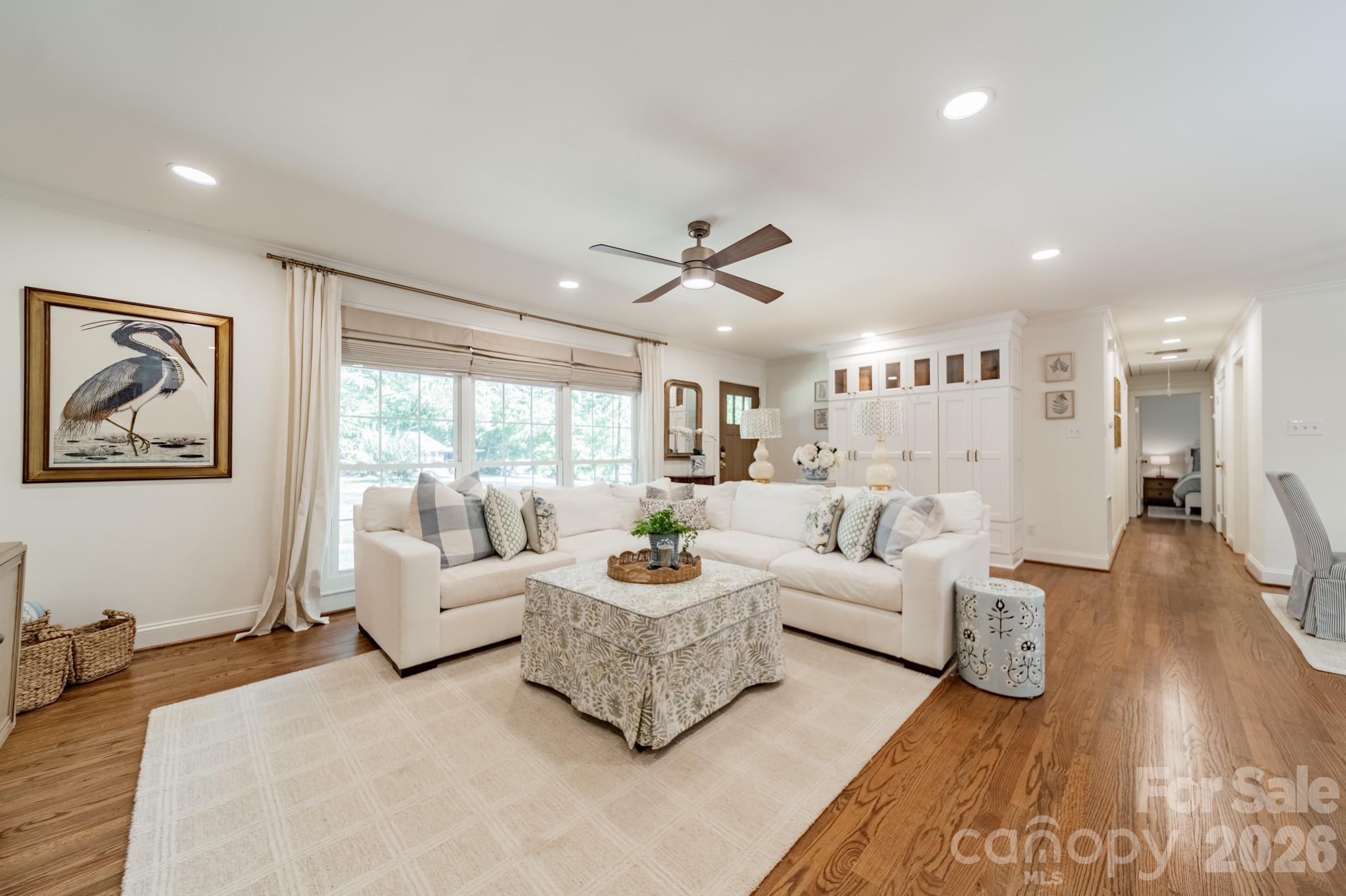 4865 Oglethorpe Place