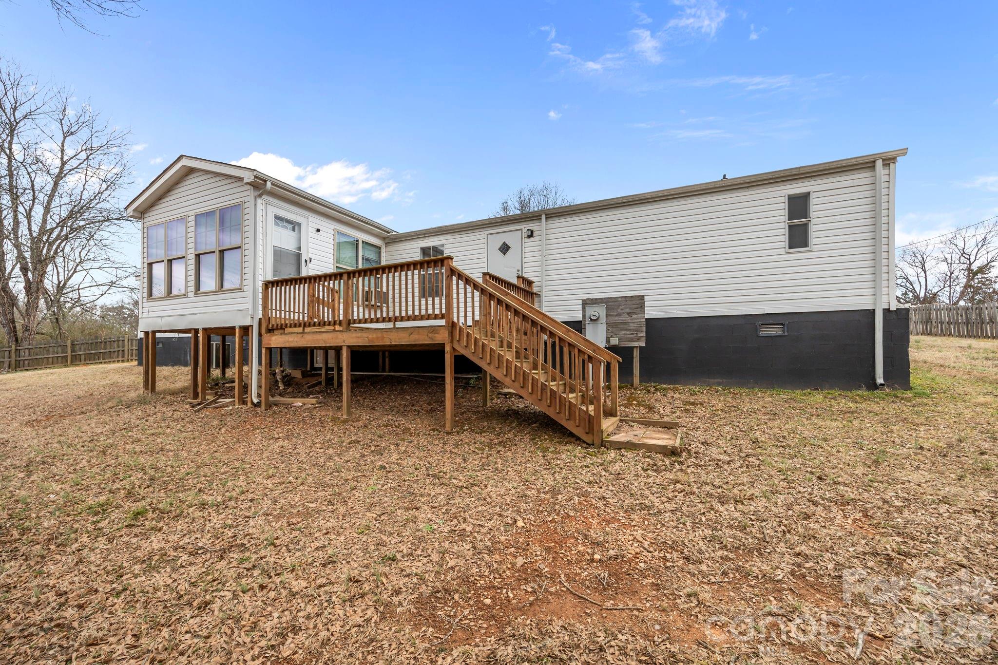 101 Twisted Oak Lane