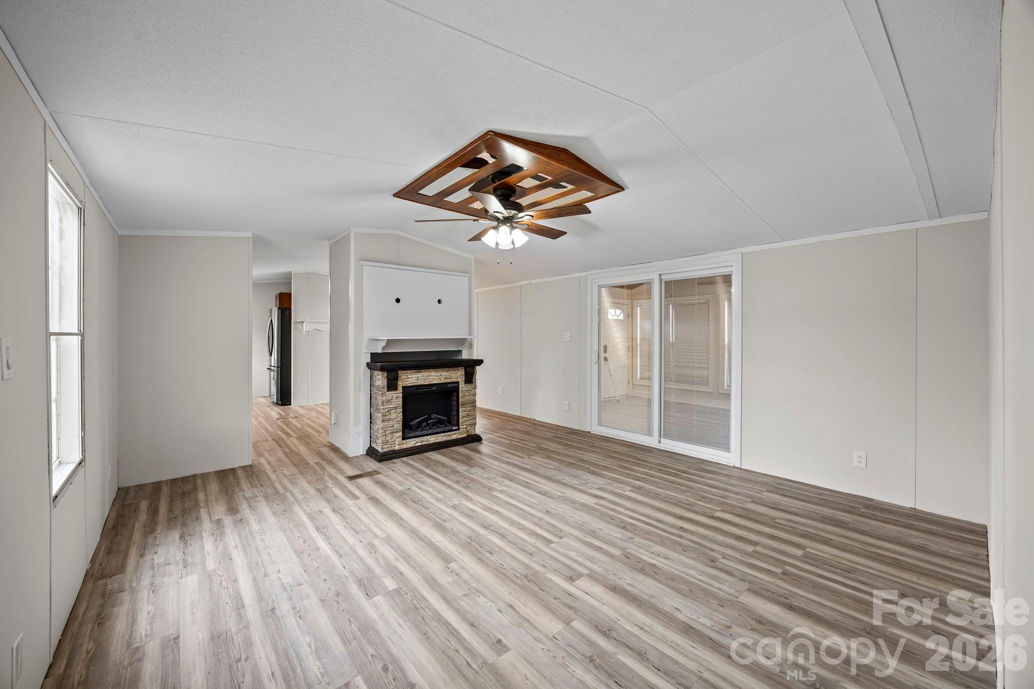 101 Twisted Oak Lane