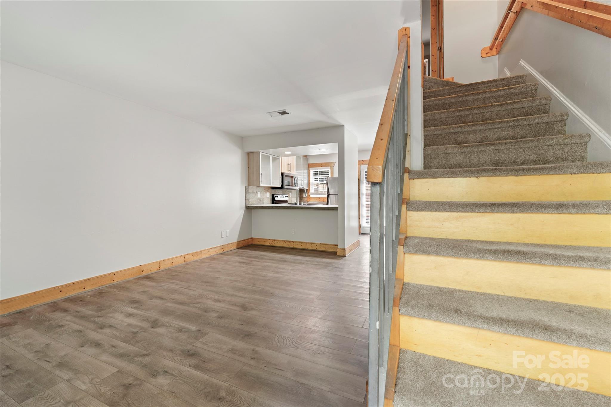 636 Chipley Avenue 6