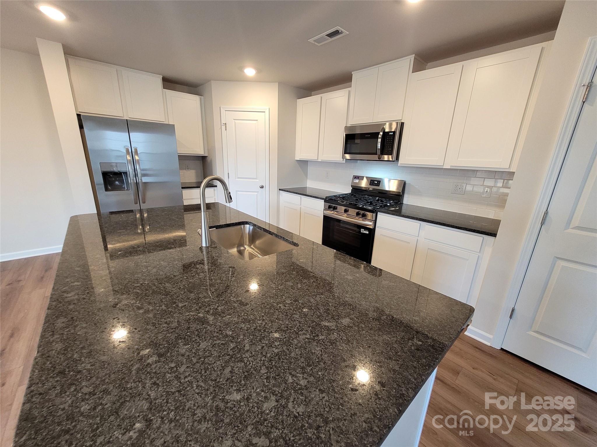 Sullivan Farm - Residential Lease