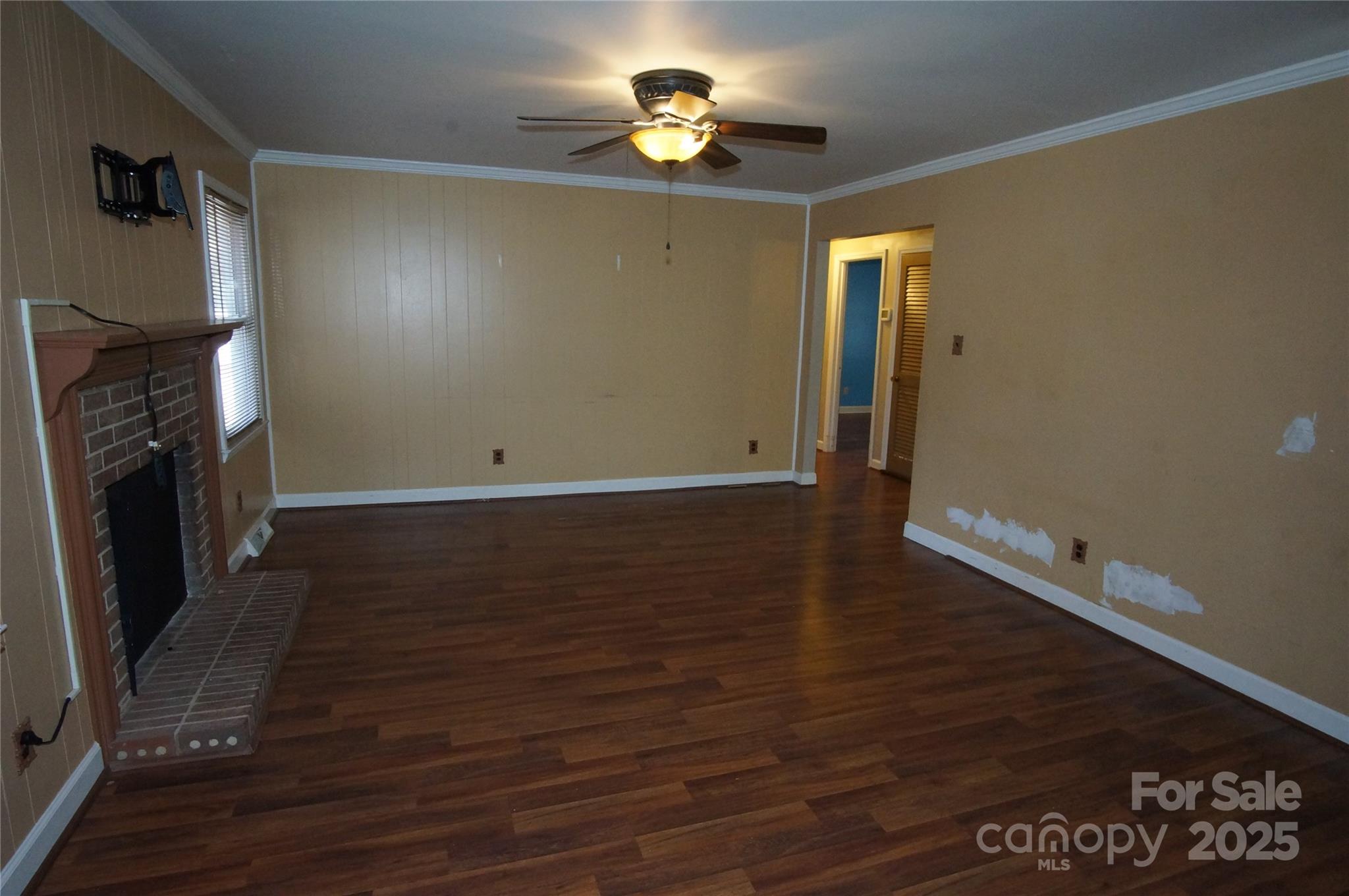 6201 Eagle Peak Drive