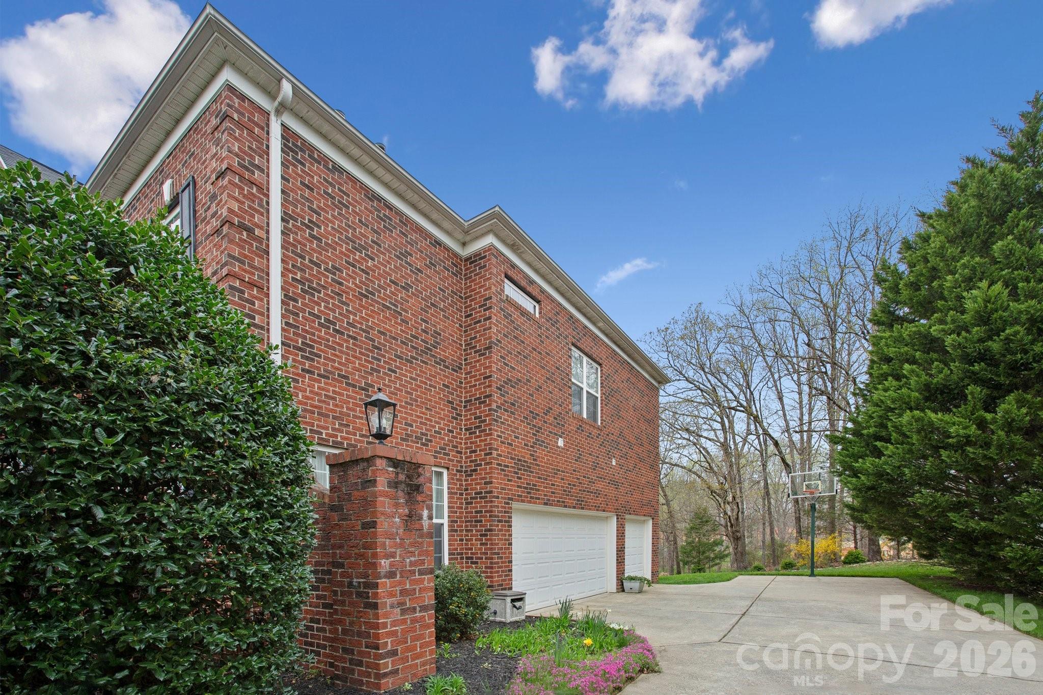 9018 Kensington Forest Drive