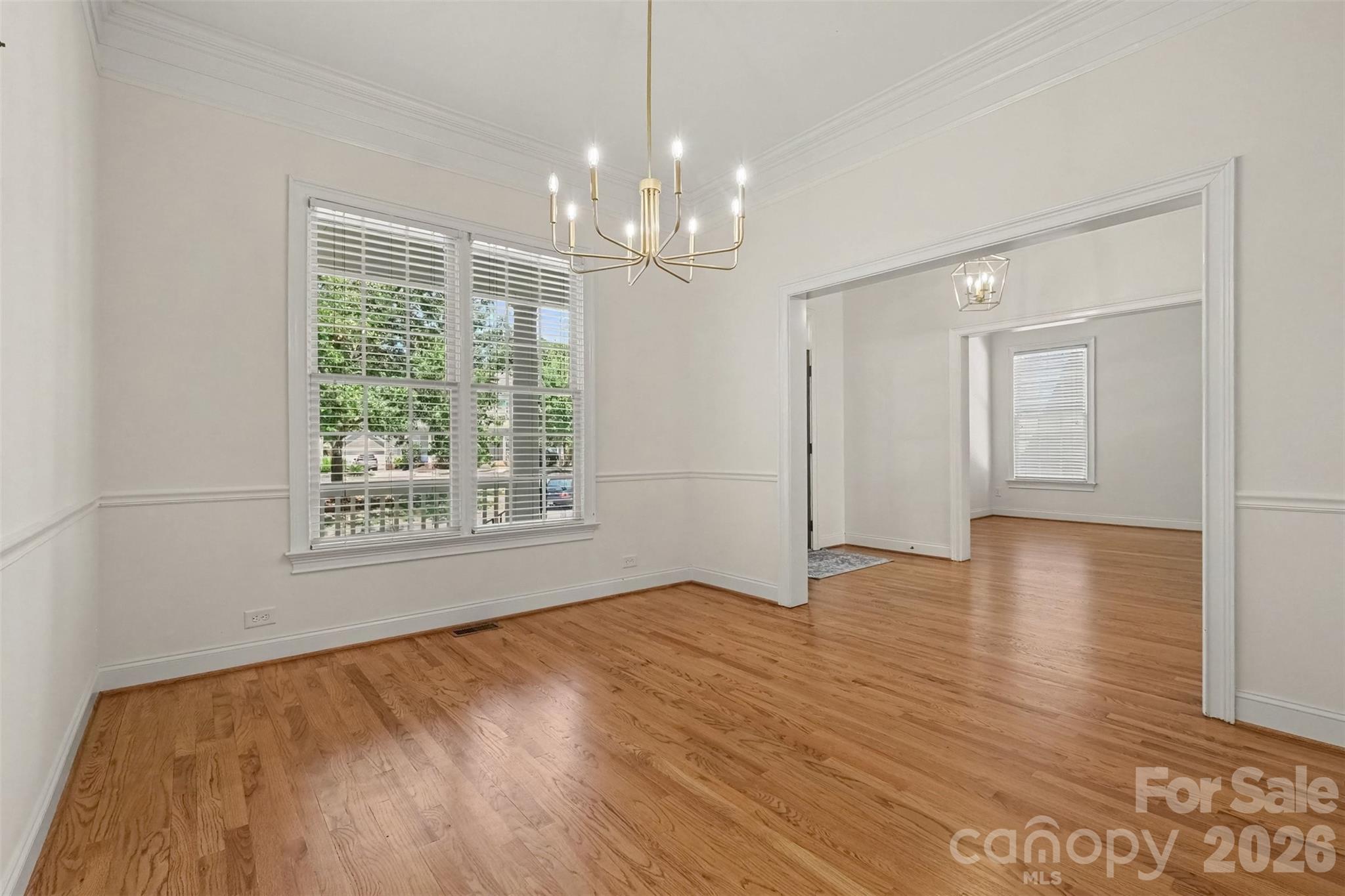 2440 Commons Court