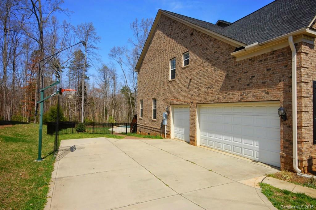 Oakton - Residential