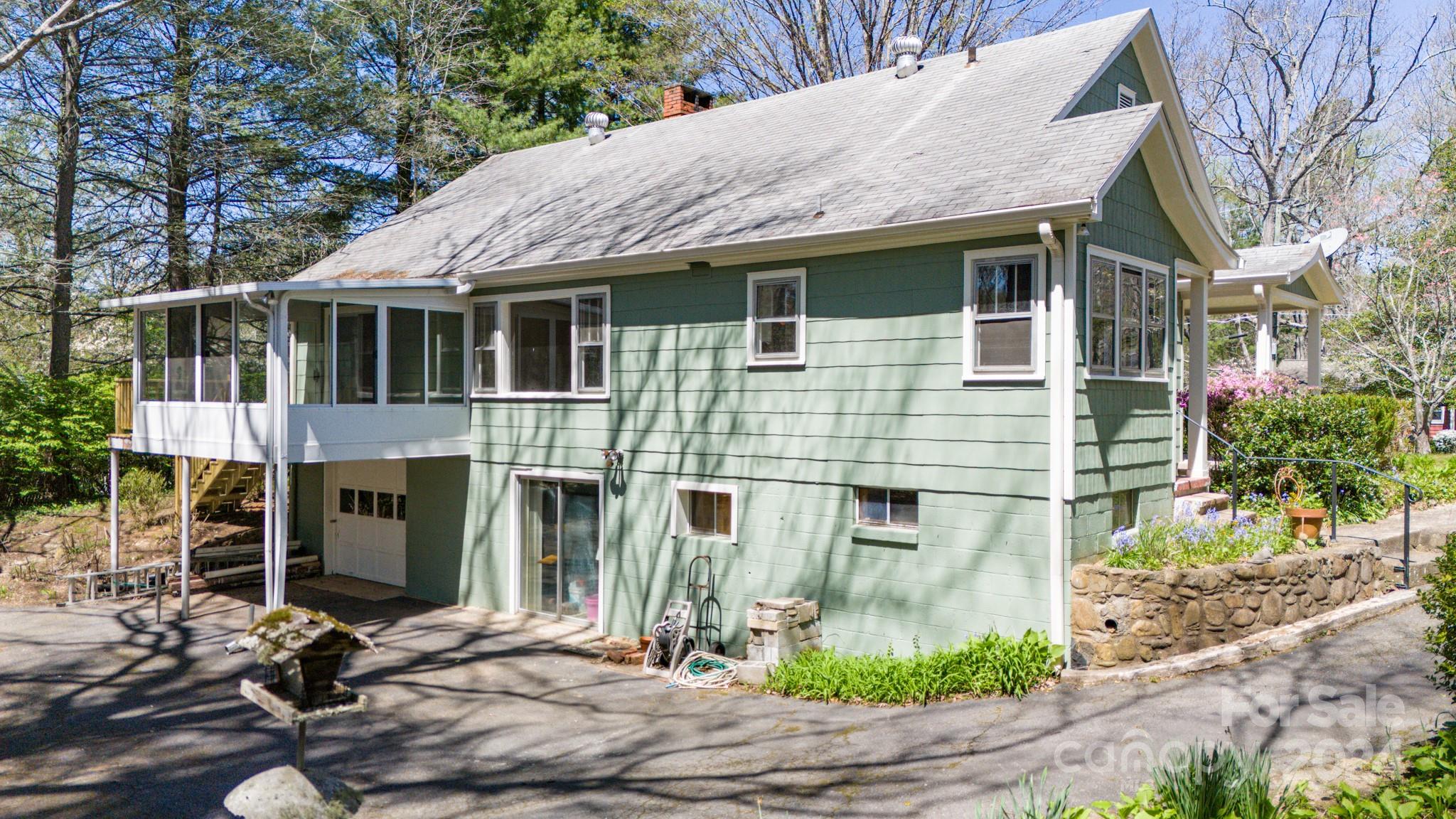 LAKEWOOD PARK - Residential