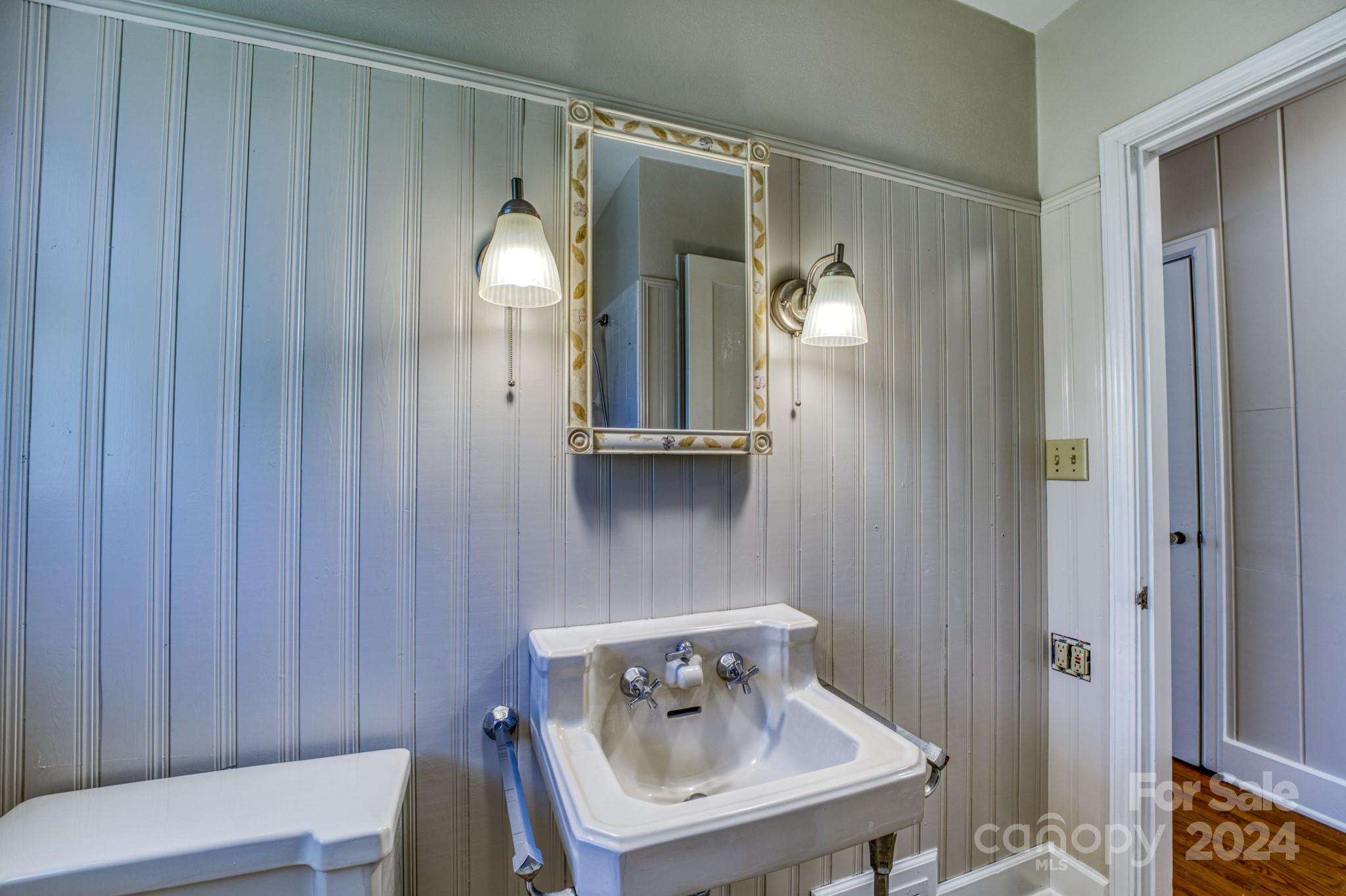 LAKEWOOD PARK - Residential