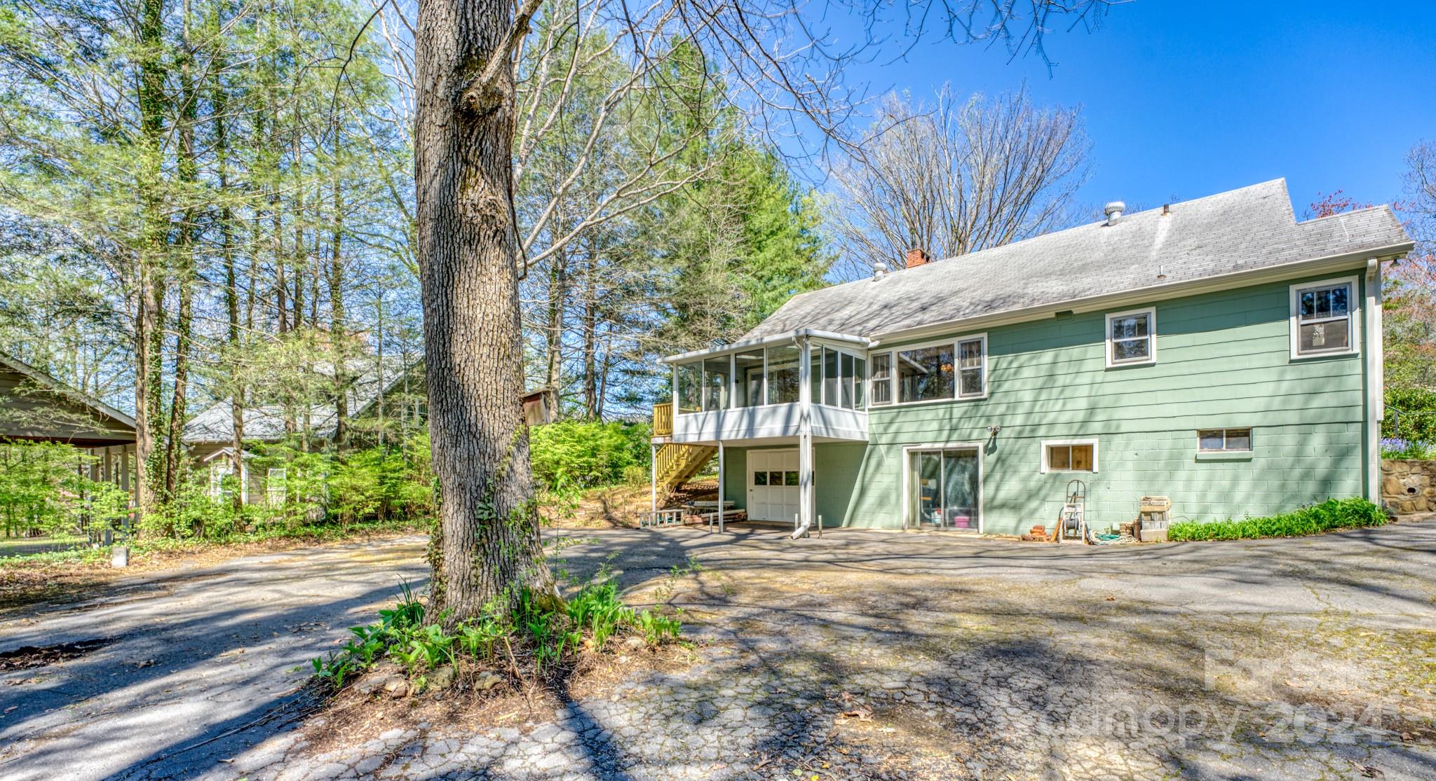 LAKEWOOD PARK - Residential