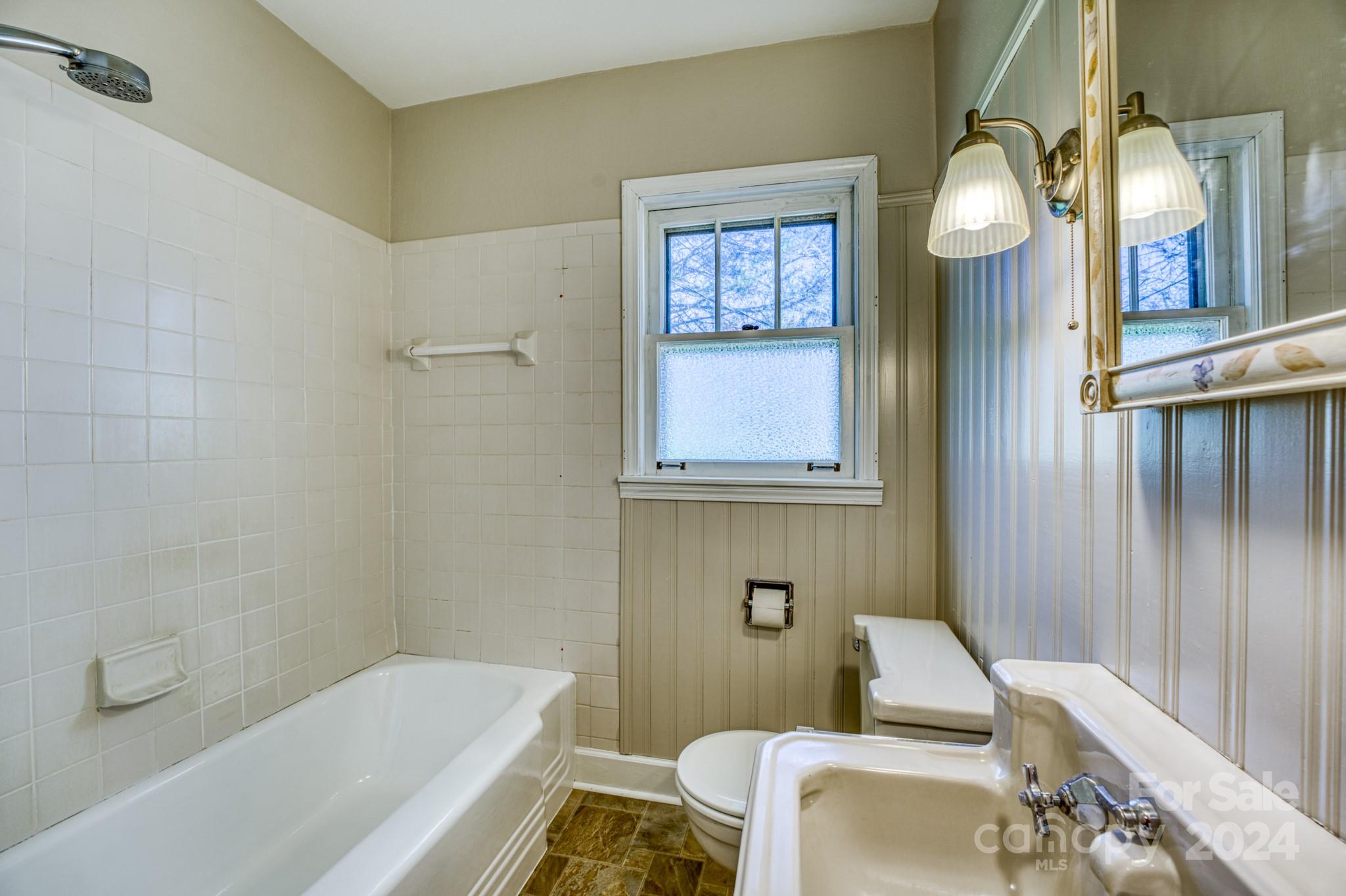 LAKEWOOD PARK - Residential