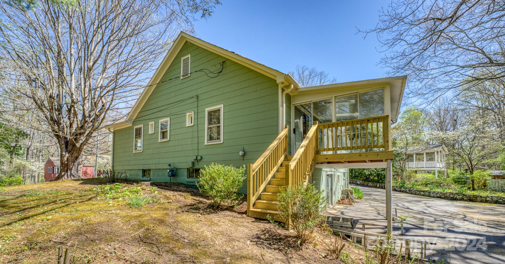 LAKEWOOD PARK - Residential