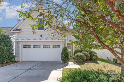 Photo of 24604 Blue Heron Circle, Lancaster, SC 29720 (MLS # 4291057)