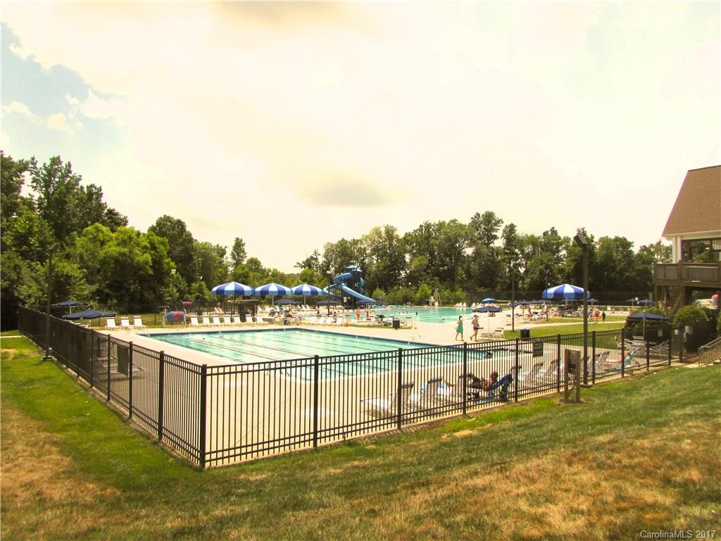 Moss Creek Village - Residential