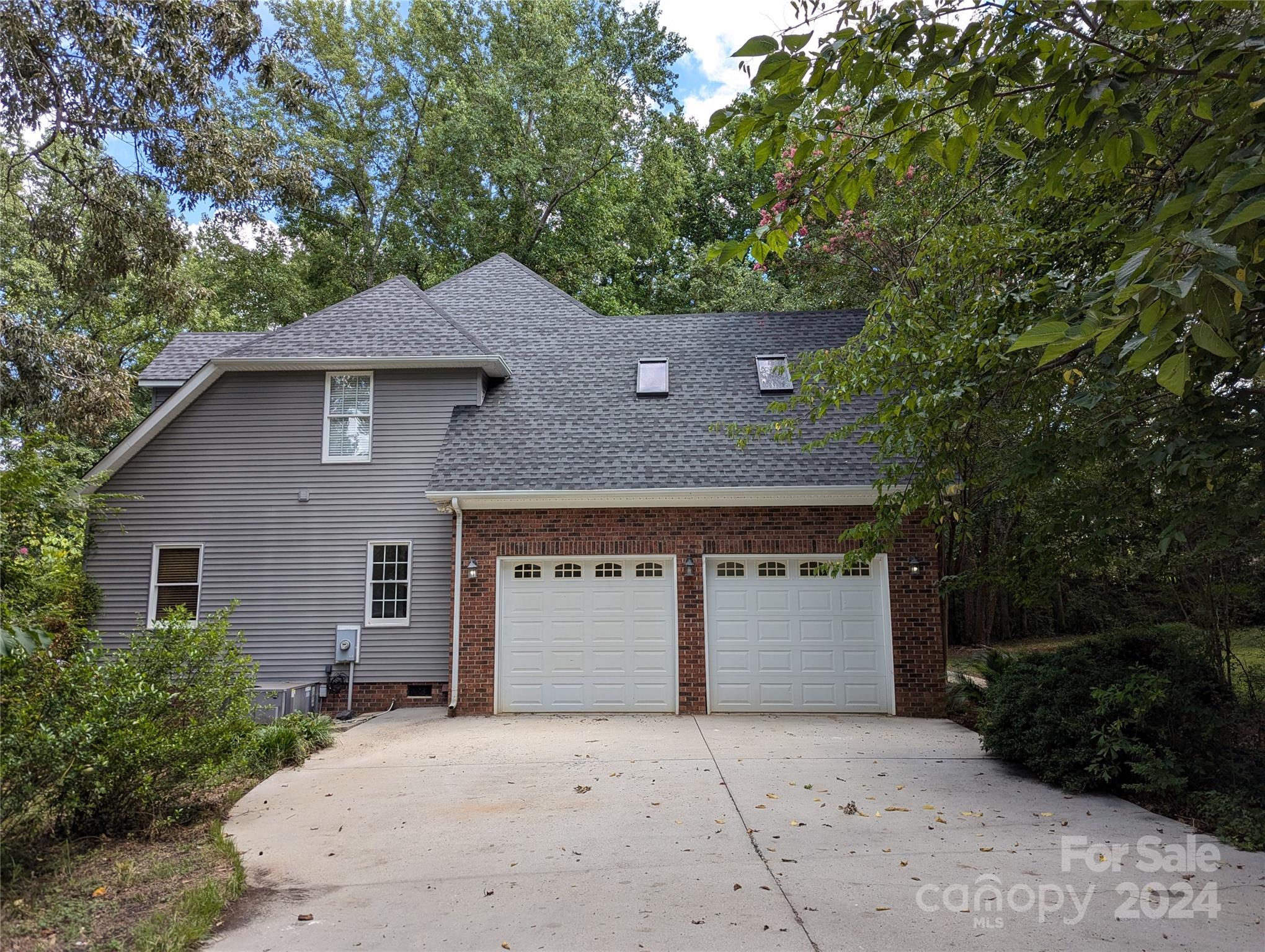 Eastview Oaks - Residential