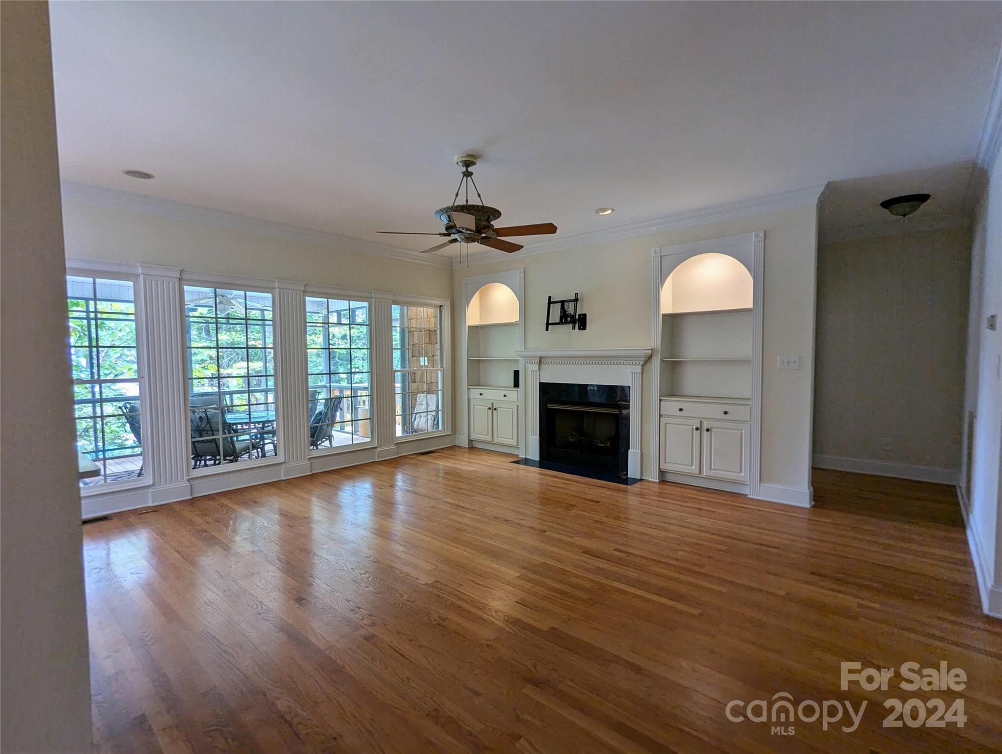 Eastview Oaks - Residential